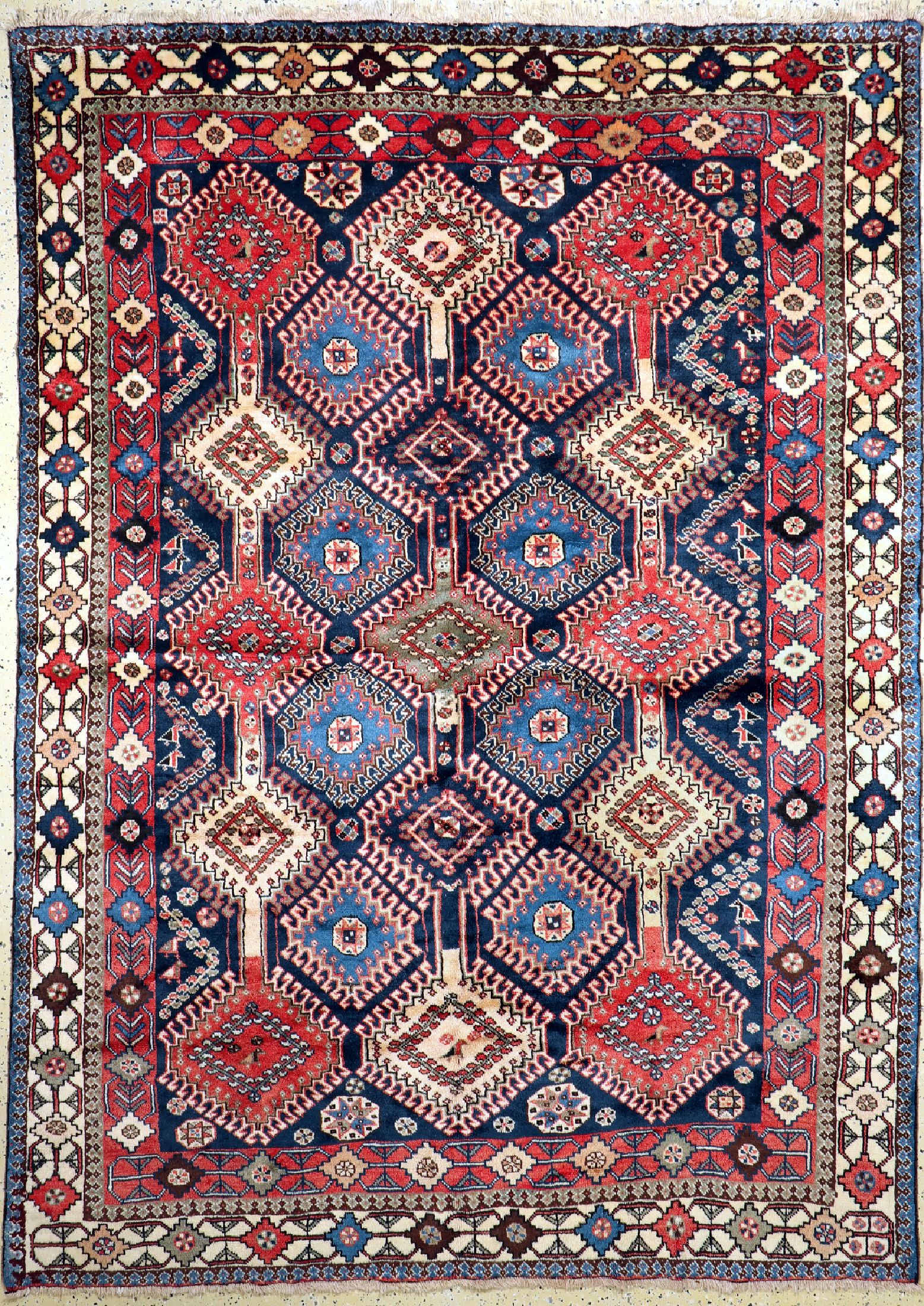 Ghaschgai alt, Persien, um 1950, Wolle auf Wolle, ca. 290 x 205 cm, Mottenfraß, EHZ: 2