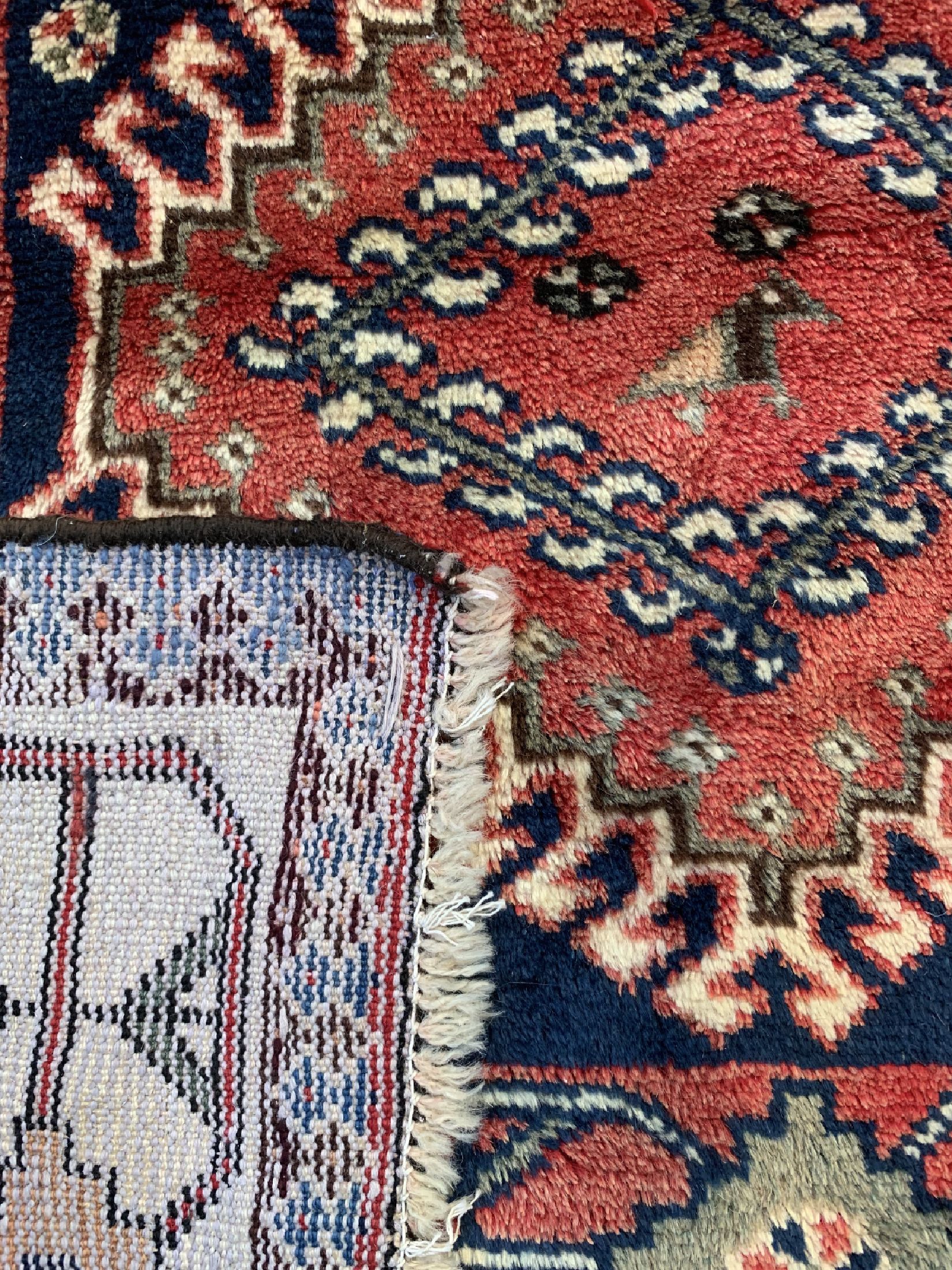 Detail d: Ghaschgai alt, Persien, um 1950, Wolle auf Wolle, ca. 290 x 205 cm, Mottenfraß, EHZ: 2