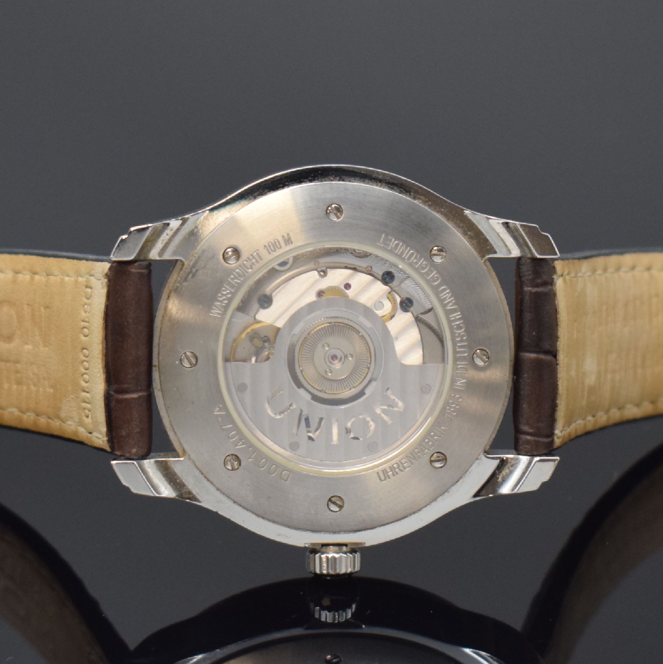 Detail e: UNION GLASHÜTTE Herrenarmbanduhr Modell Viro Date Referenz D001.407.A, Deutschland um 2010, Automatik, beids. vergl. Edelstahlgeh. inkl. orig. ...