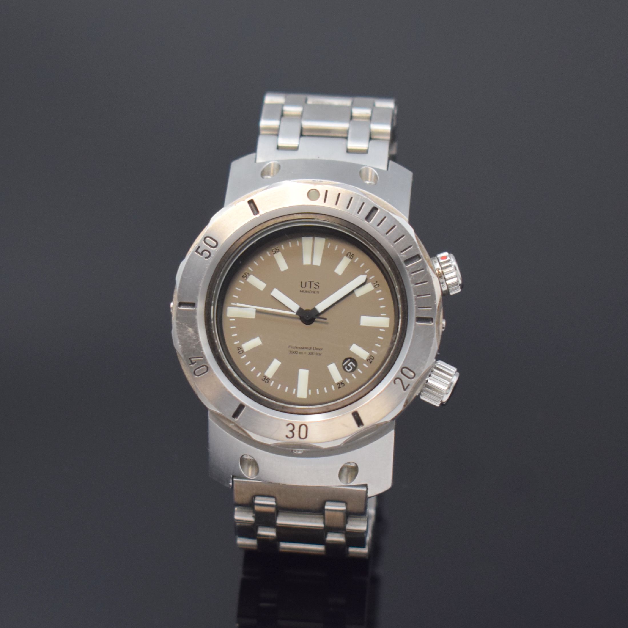 UTS MÜNCHEN auf 200 Stück limitierte Taucheruhr Modell Professional Diver, Deutschland um 2010, Automatik, Edelstahl inkl. orig. Gliederband m. ...