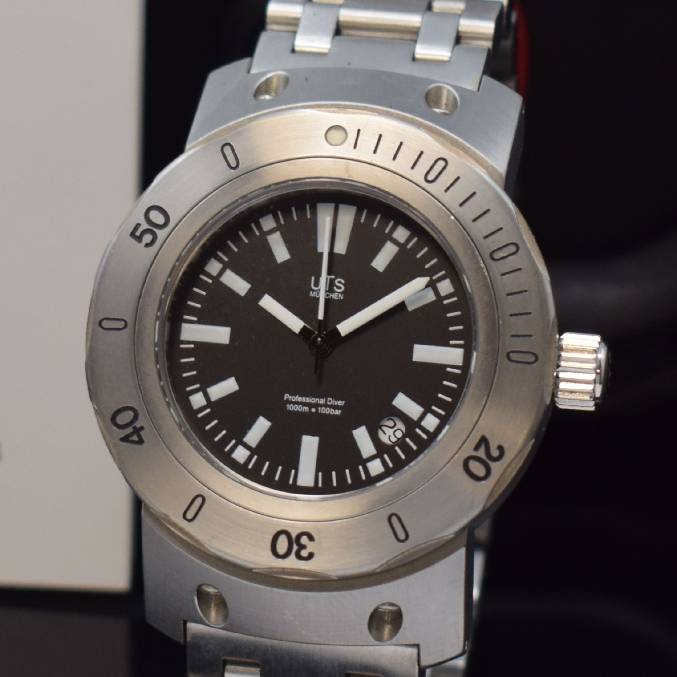 Detail a: UTS MÜNCHEN auf 200 Stück limitierte Taucheruhr Modell Professional Diver, Deutschland verk. lt. beil. Garantie 10/2005, Automatik, Edelstahl inkl. ...