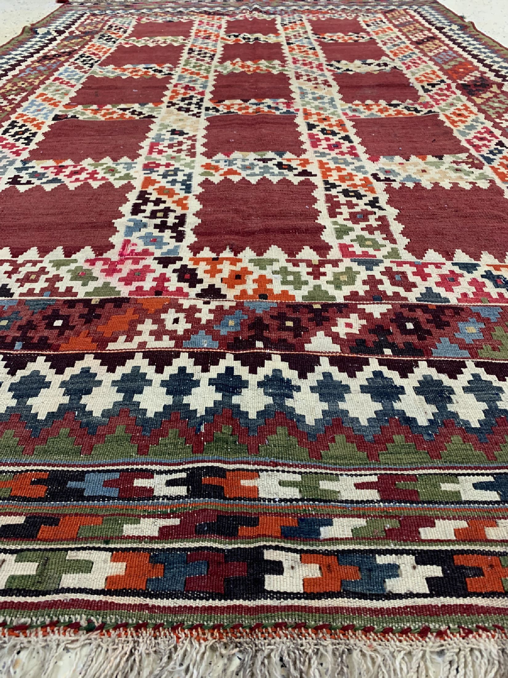 Detail d: Ghaschgai Kelim, Persien, um 1920, Wolle auf Wolle, ca. 260 x 165 cm, EHZ: 2-3