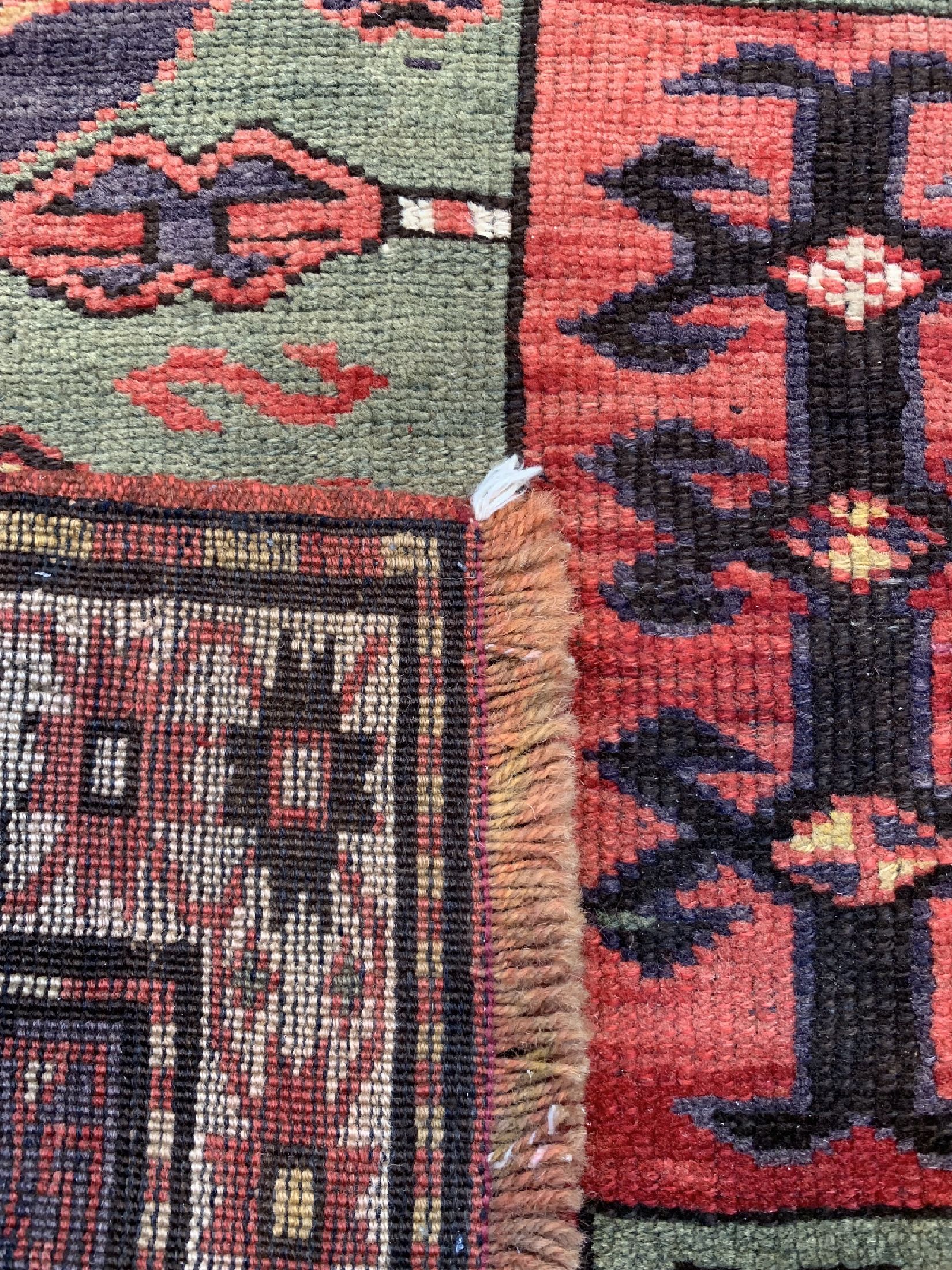 Detail d: Kazak alt, Kaukasus, um 1920/1930, Wolle auf Wolle, ca. 255 x 110 cm, EHZ: 2-3