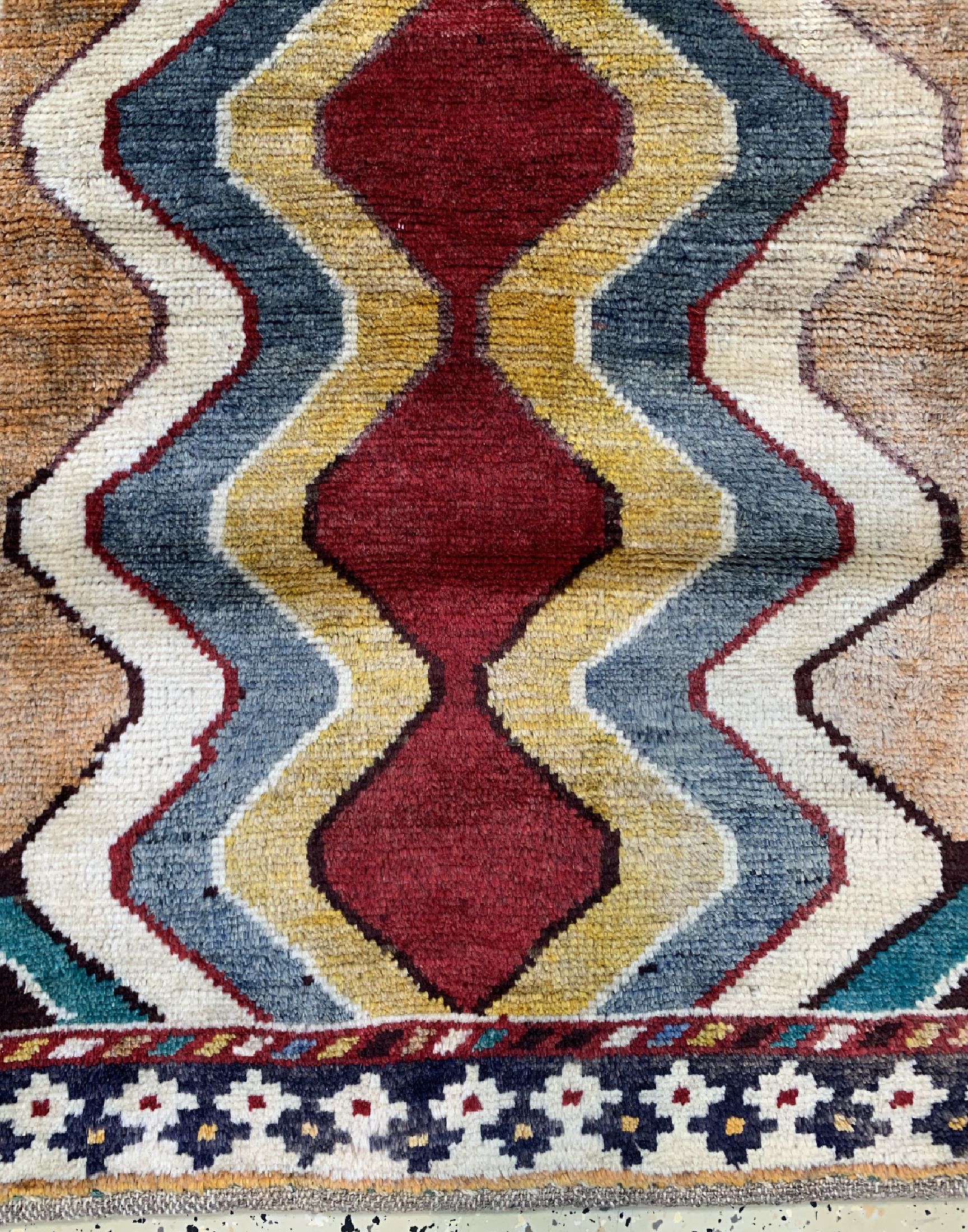 Detail b: Gabbeh alt, Persien, um 1960, Wolle auf Wolle, ca. 190 x 105 cm, EHZ: 2