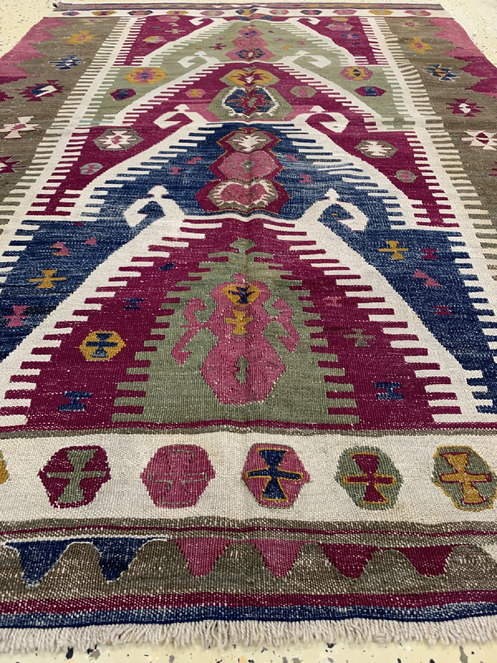 Detail d: Antiker Anatol Kelim, Türkei, 19.Jhd, Wolleauf Wolle, ca. 165 x 106 cm, EHZ: 2(Restauriert).