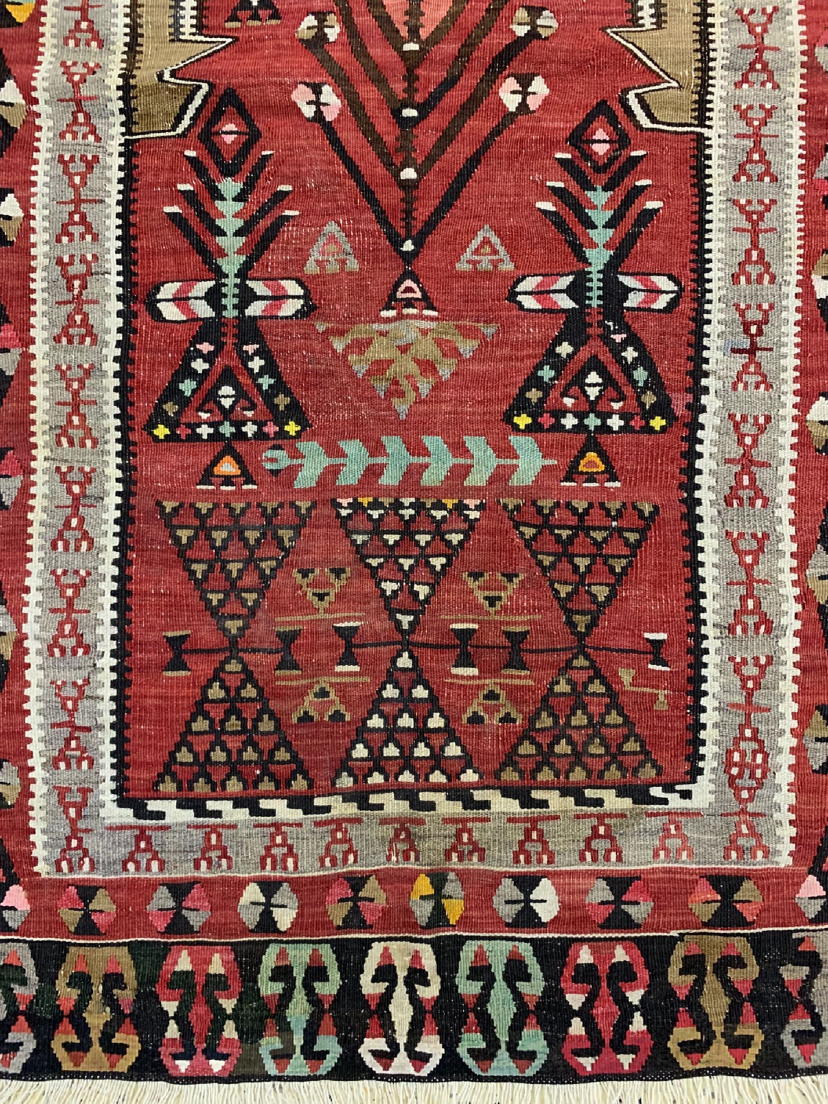 Detail b: Anatol Kelim, Türkei, um 1950, Wolle auf Wolle, ca. 166 x 104 cm, EHZ: 2-3