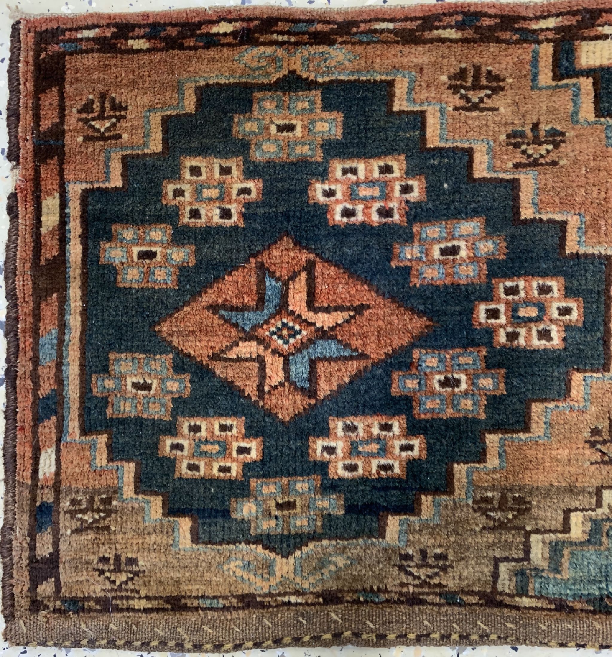 Detail c: Antiker Tschaudor Torba, Turkmenistan, 19.Jhd, Wolle auf Wolle, ca. 160 x 43 cm, EHZ:3
