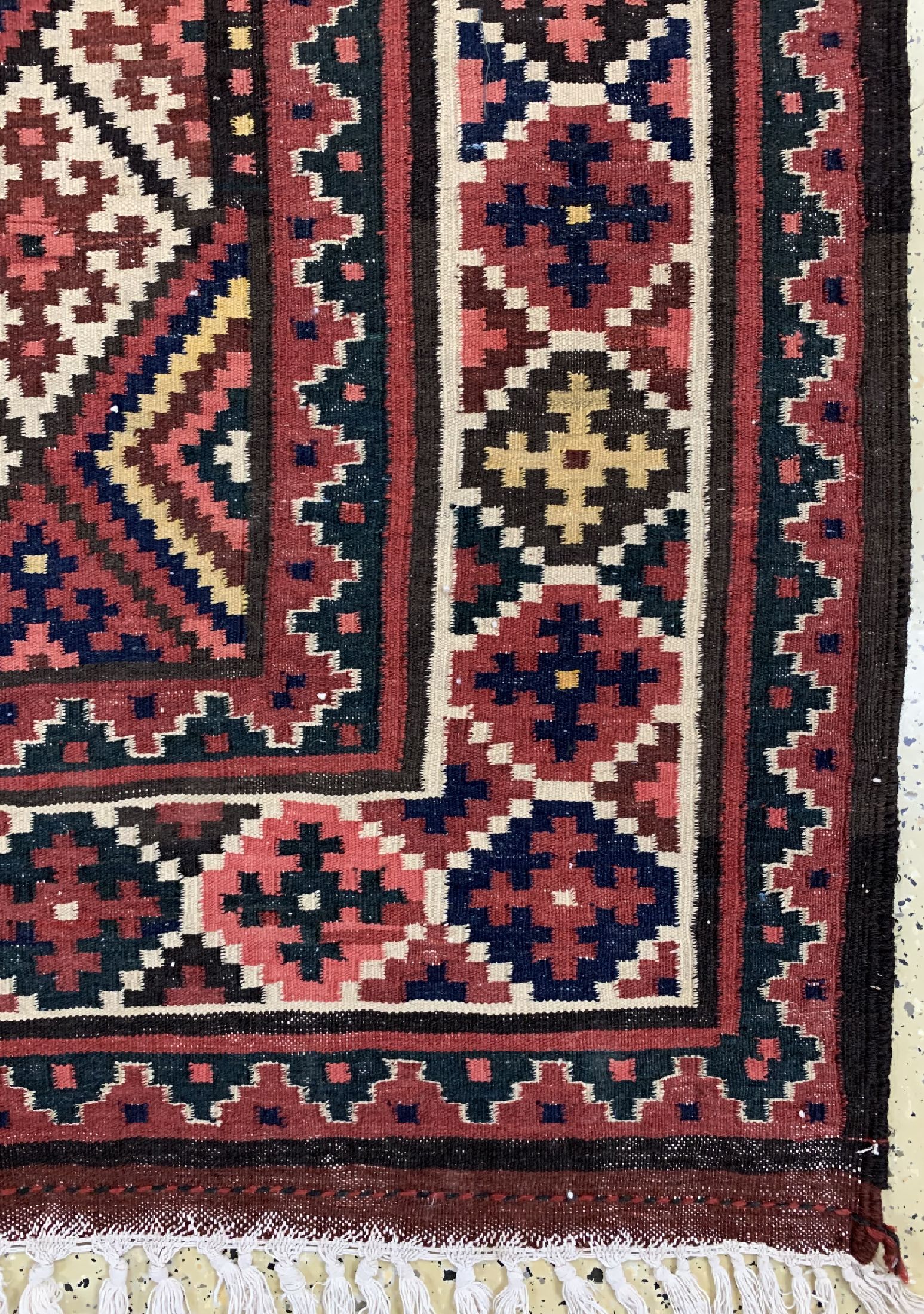 Detail a: Bachtiar Kelim, Persien, um 1950, Wolle aufBaumwolle, ca. 290 x 180 cm, EHZ: 2