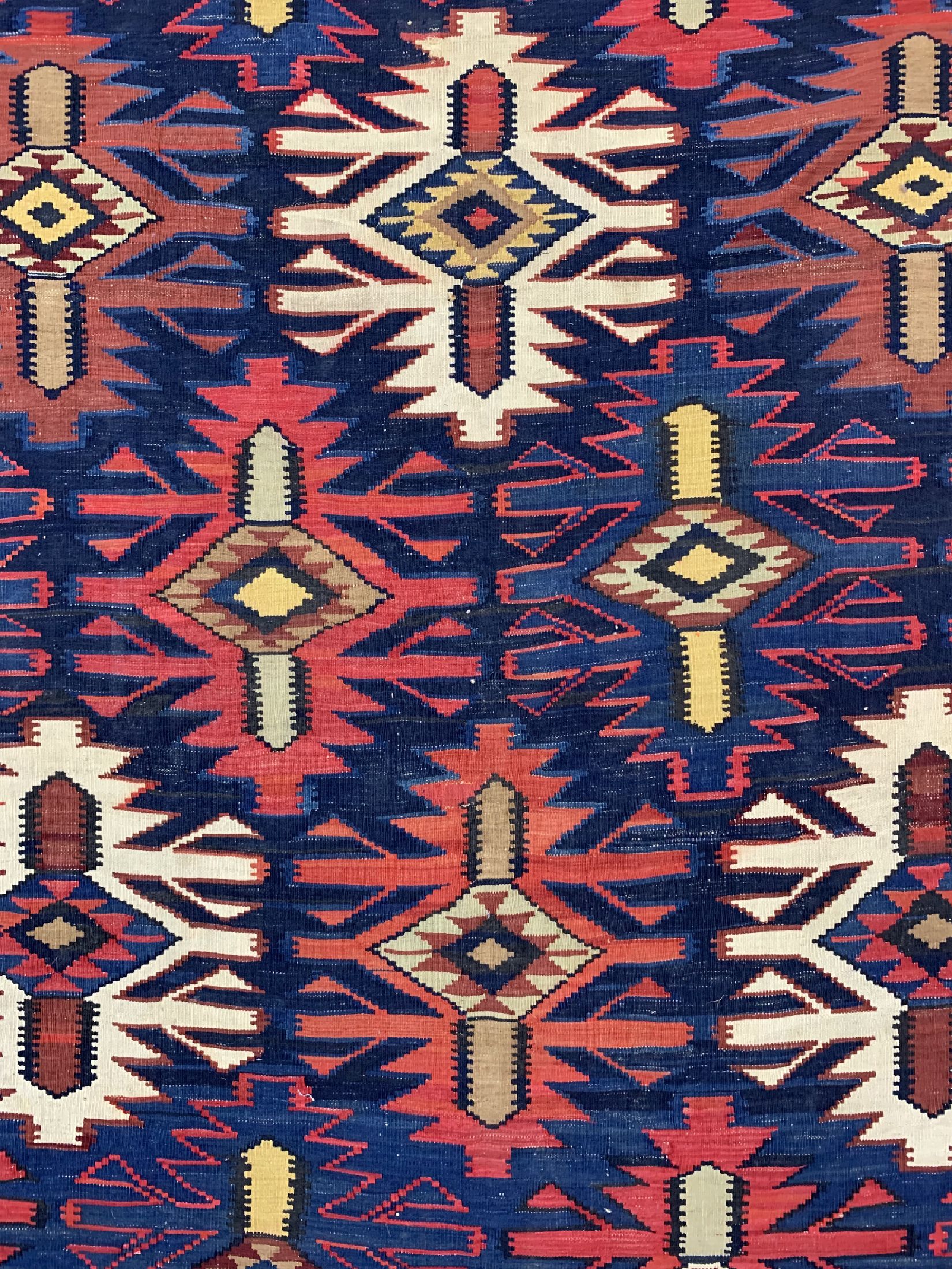 Detail c: Antiker Kuba Kelim, Kaukasus, 19.Jhd, Wolleauf Wolle, ca. 330 x 203 cm, EHZ: 2