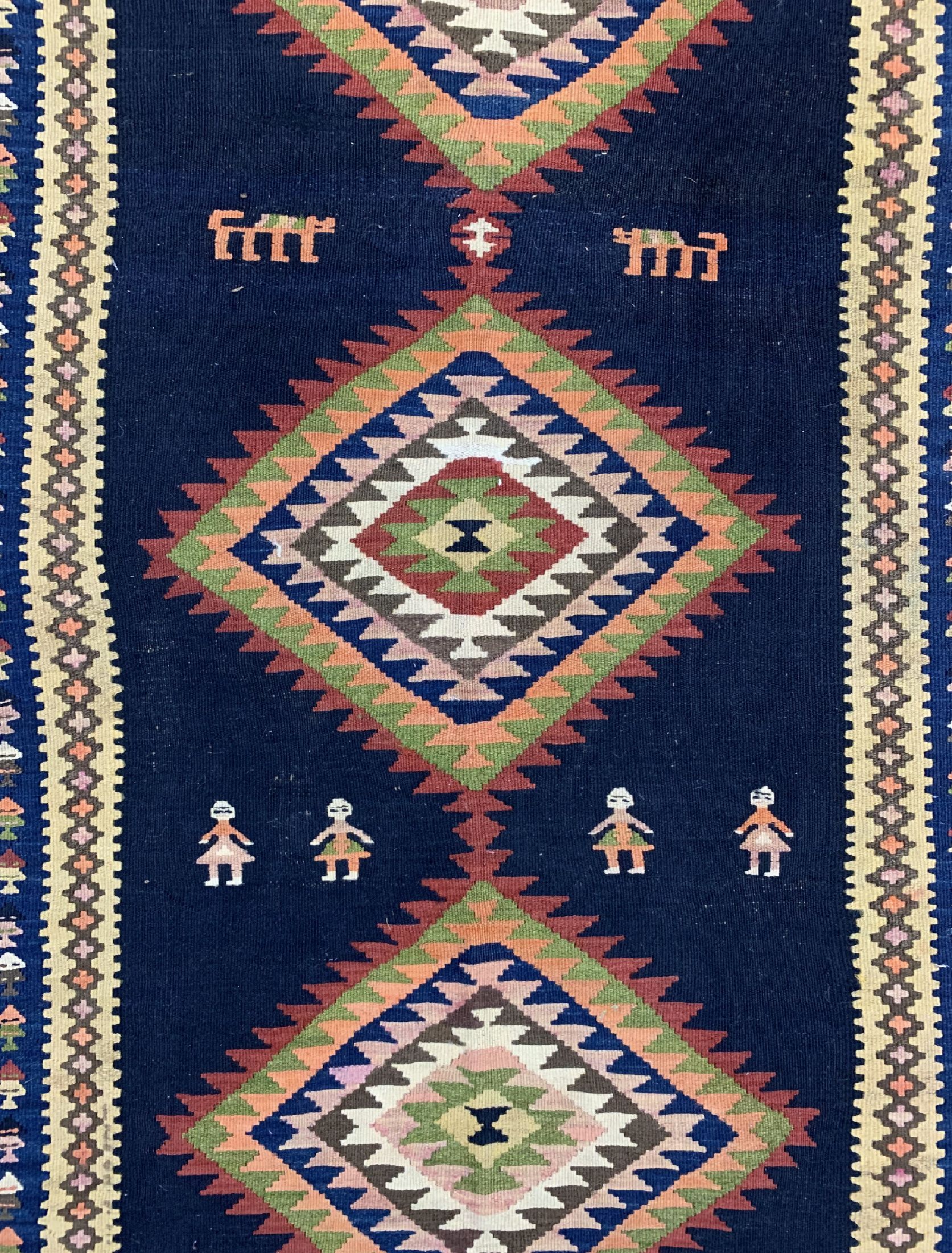 Detail b: Kordi Kelim alt, Persien, um 120/1930, Wolle auf Wolle, ca. 400 x 120 cm, EHZ: 2