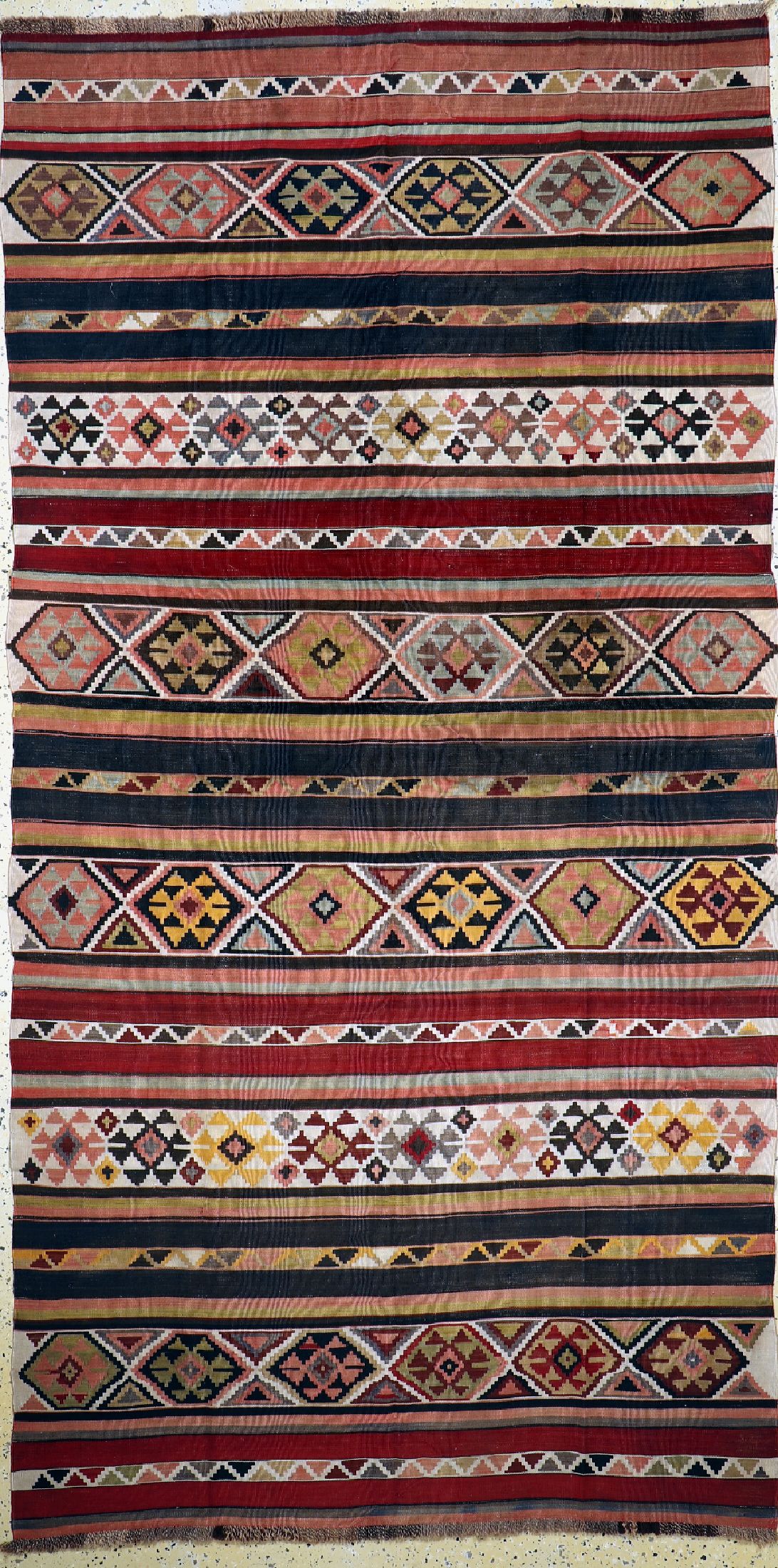 Antiker Anatol Kelim, Türkei, um 1900, Wolle auf Wolle, ca. 292 x 150 cm, verfärbt, EHZ: 2(Restauriert)