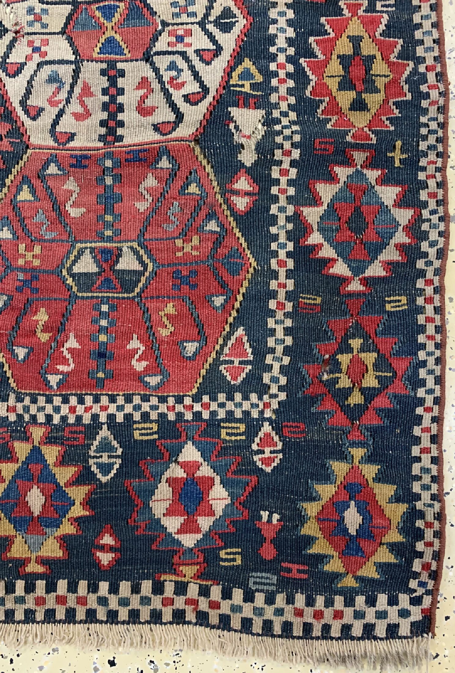 Detail a: Antiker Konya Kelim, Türkei, 19.Jhd, Wolle auf Wolle, ca. 260 x 120 cm, EHZ: 3-4