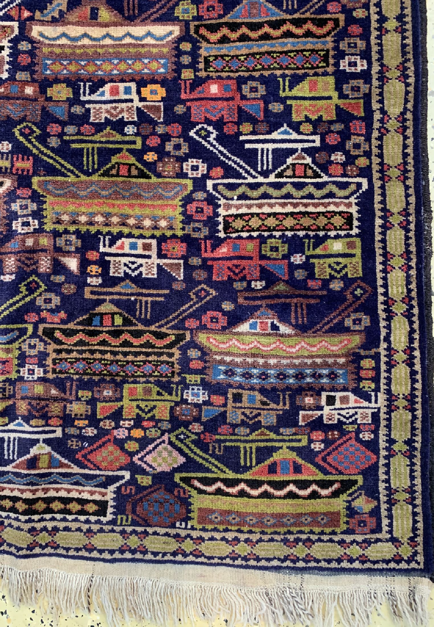 Detail a: Paar Zakini"Kriegsteppich", Afghanistan, um1960, Wolle auf Wolle, ca. 205 x 111 cm, Mottenfraß, EHZ: 2