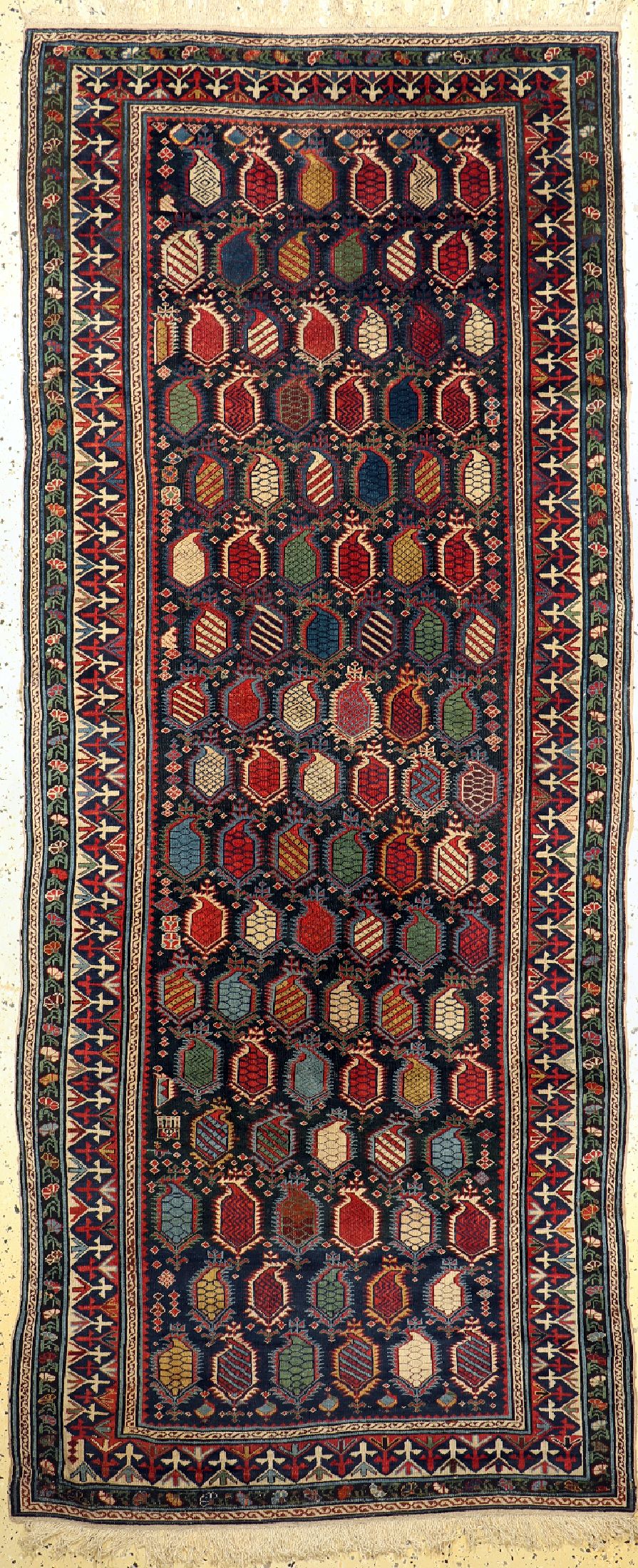 Antiker Schirwan fein, Kaukasus, 19.Jhd, Wolle auf Wolle, ca. 295 x 125 cm, EHZ: 3-4