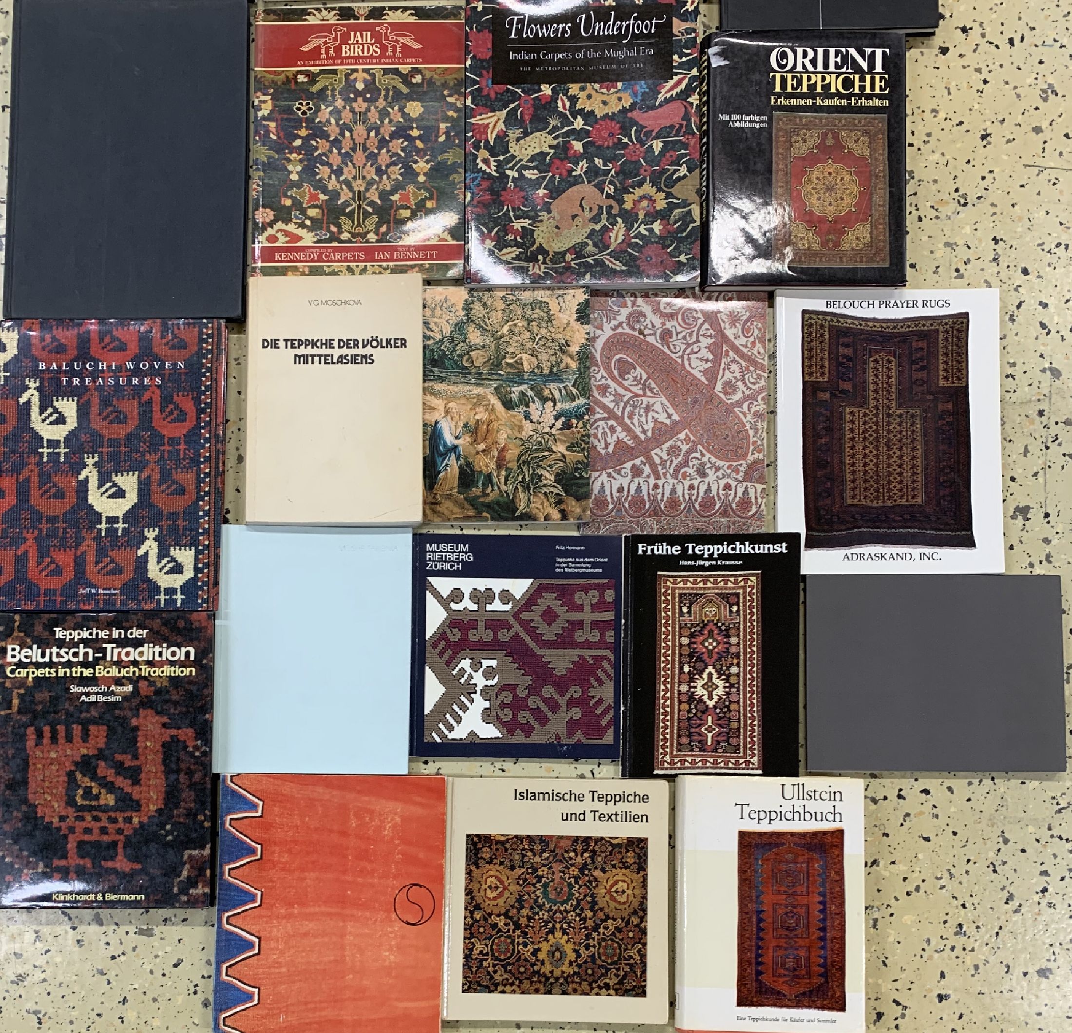Detail a: 24 Lots Fachliteratur Teppiche