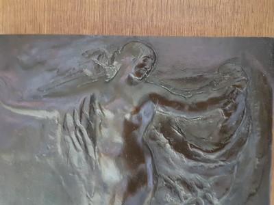 26712087b - Bronze relief by J.T. Novak, dated Pariz 1906, dancing woman with veil, signed and dated lower right, approx. 25x23cm, mounted on wooden frame approx. 43x41cm