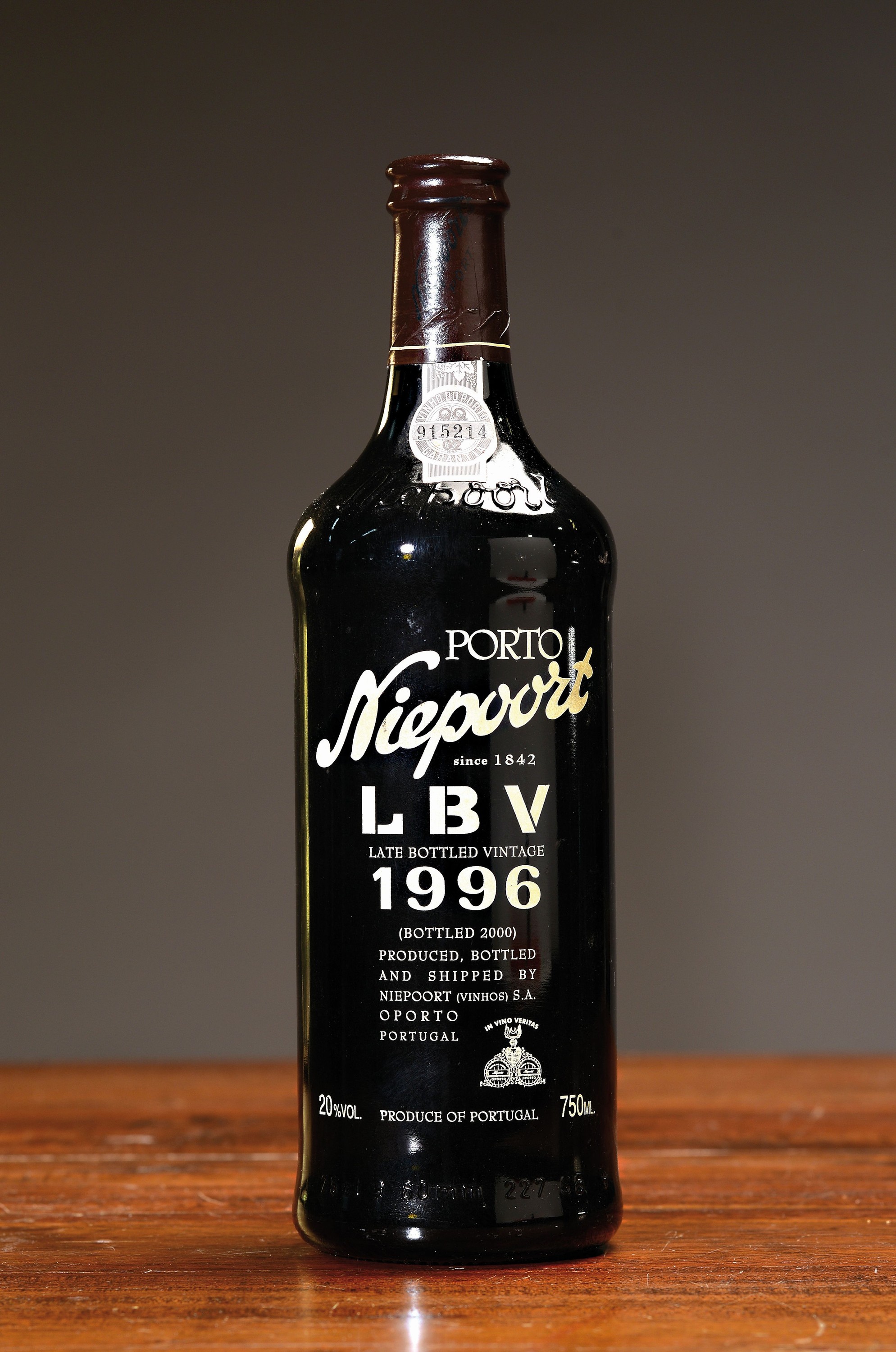 1 Flasche 1996 LBV Niepoort, abgefüllt 2000, Portugal, Late Bottled Vintage, ca. 750ml, 20% Vol.