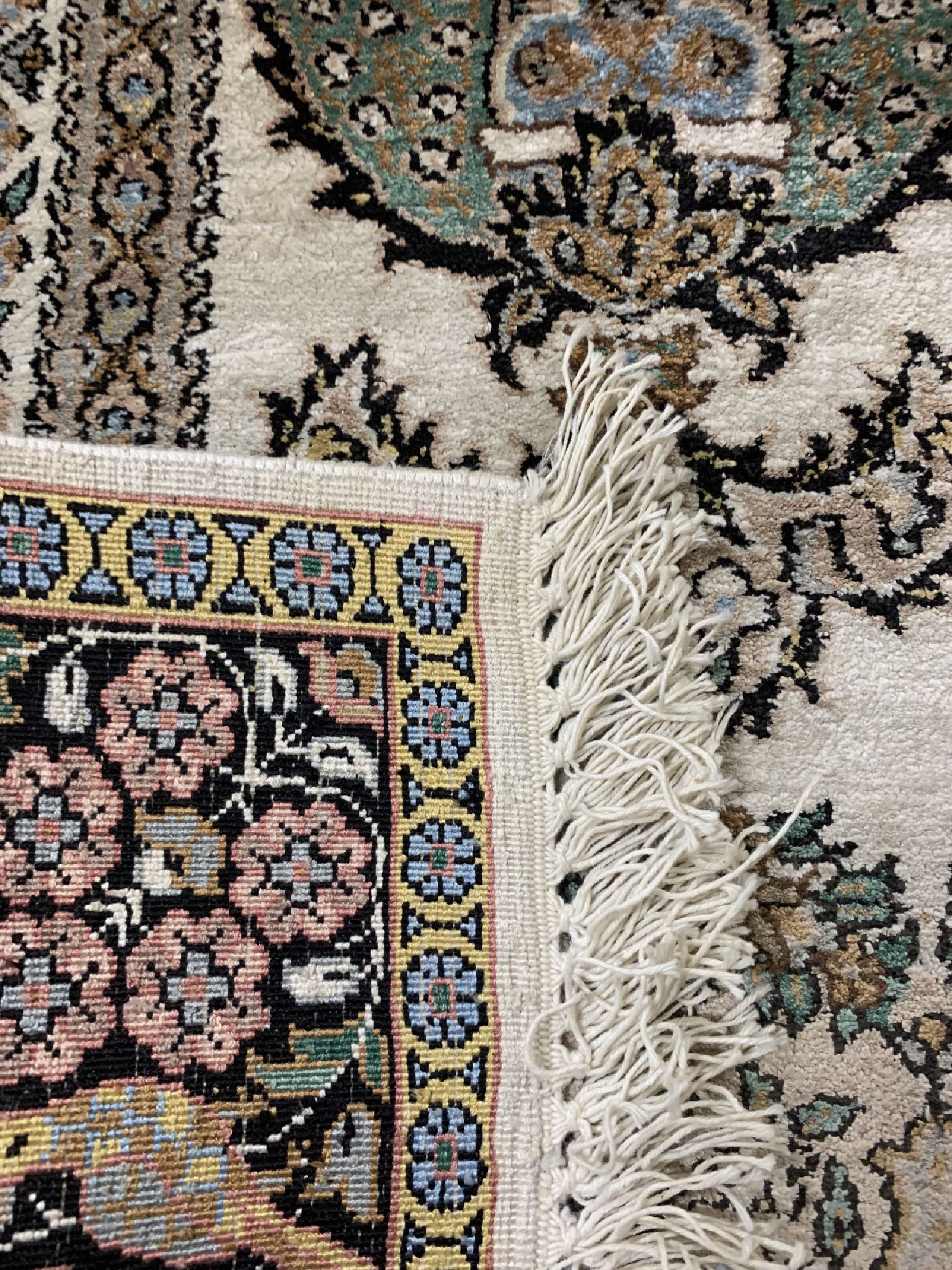 Detail b: 5 Lots Kaschmir, Pakistan, ca. 40 Jahre, merzerisierte Baumwolle, ca. 155 x 95 cm, EHZ:2