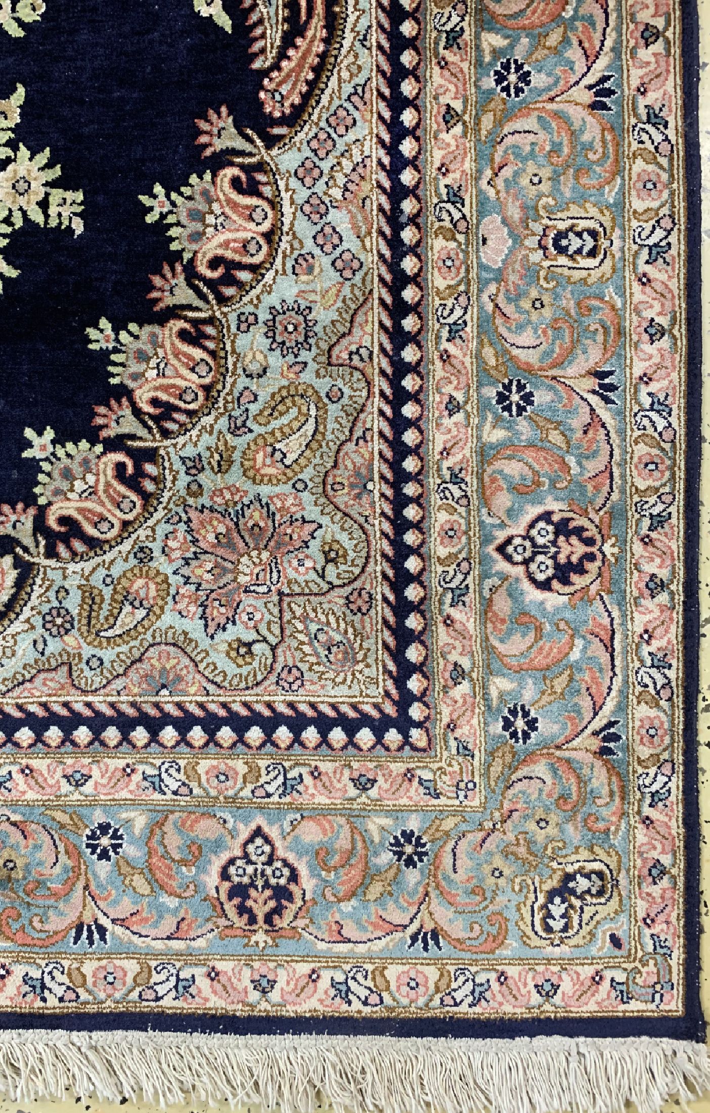 Detail a: Kaschmir, Pakistan, ca. 30 Jahre, merzerisierte Baumwolle, ca. 182 x 127 cm, EHZ: 2