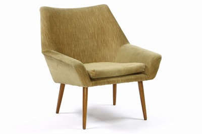 Image 26713878 - Cocktail armchair, light brown cord covers, loose seat cushions, conically tapered wooden legs, signs of age and use, approximately 76x73x74 cm, seat height 39 cm, arm height 48 cm