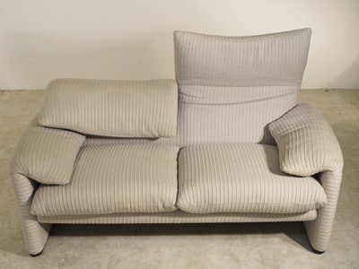 Image 26713907 - Cassina Sofa, Model: Maralunga, gray vertically striped fabric covers, loose seat cushions with removable covers, backrests fold forward, covers soiled, signs of age and use, approx. 100x155x87 cm