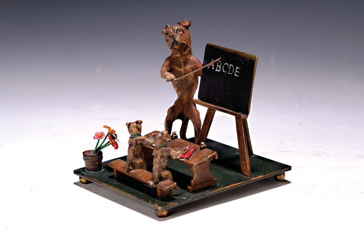 Wiener Bronze, Boxerschule, 20.Jh., Bronze, bunt staffiert, signiert Bergmann, Alterssp., 9x9x11,5 cm
