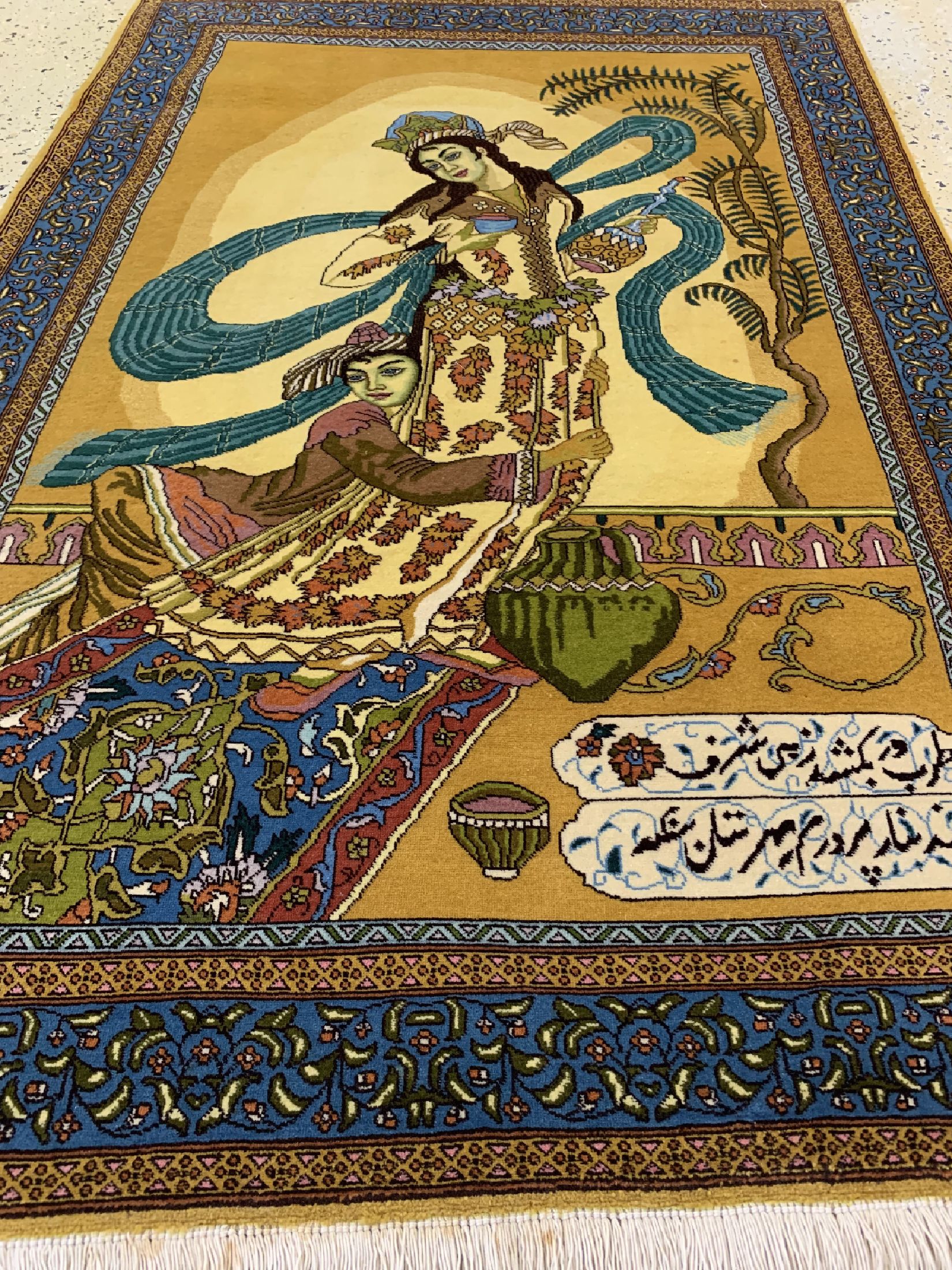 Detail c: Täbriz fein (50 Raj), Persien, ca. 50 Jahre, Korkwolle, ca. 147 x 102 cm, EHZ: 2, kleiner Fleck, Mottenfraß am Rand