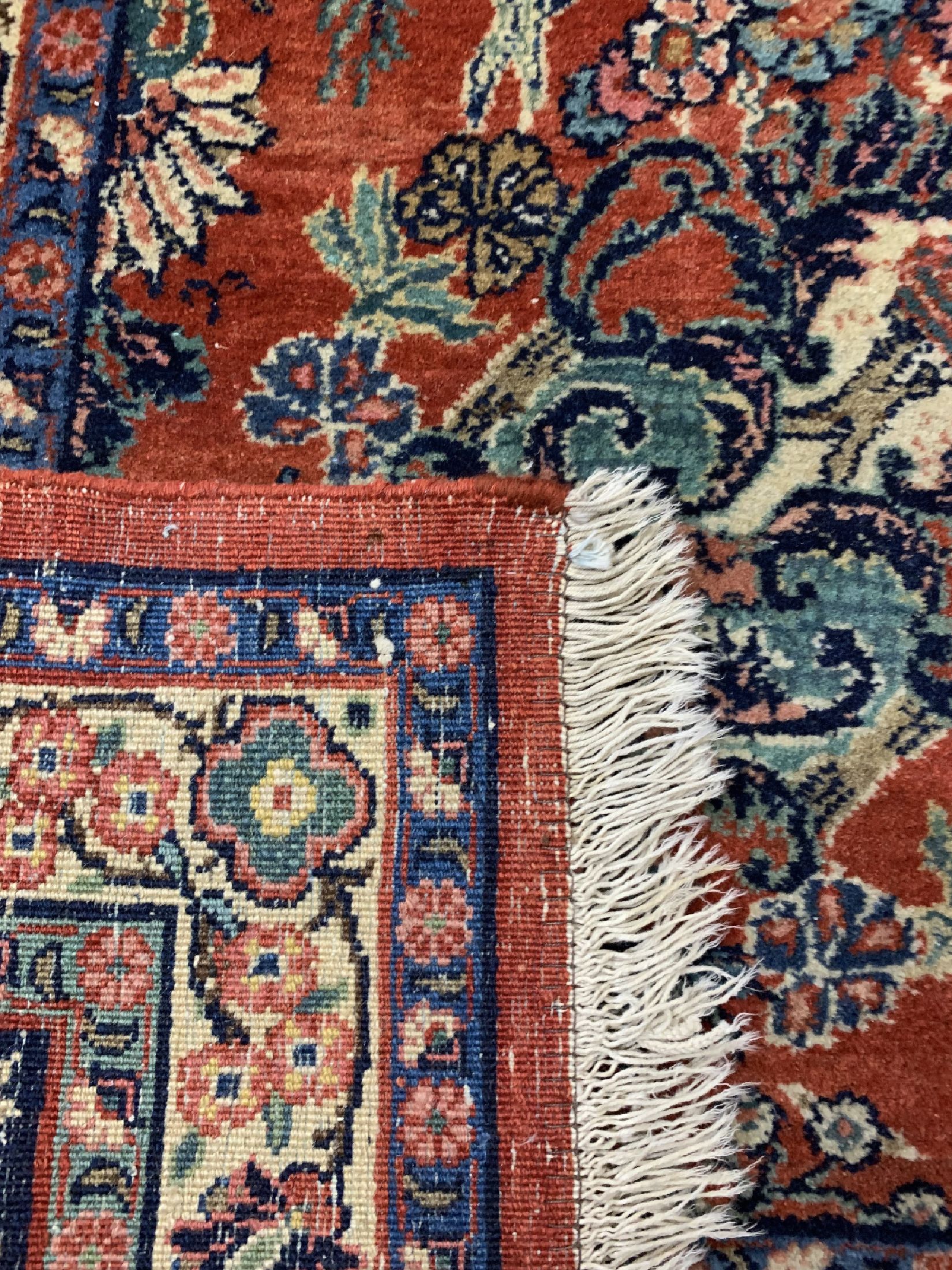 Detail e: Sarogh alt, Persien, um 1950, Wolle auf Baumwolle, ca. 390 x 273 cm, EHZ: 2, Reinigungsbedürftig