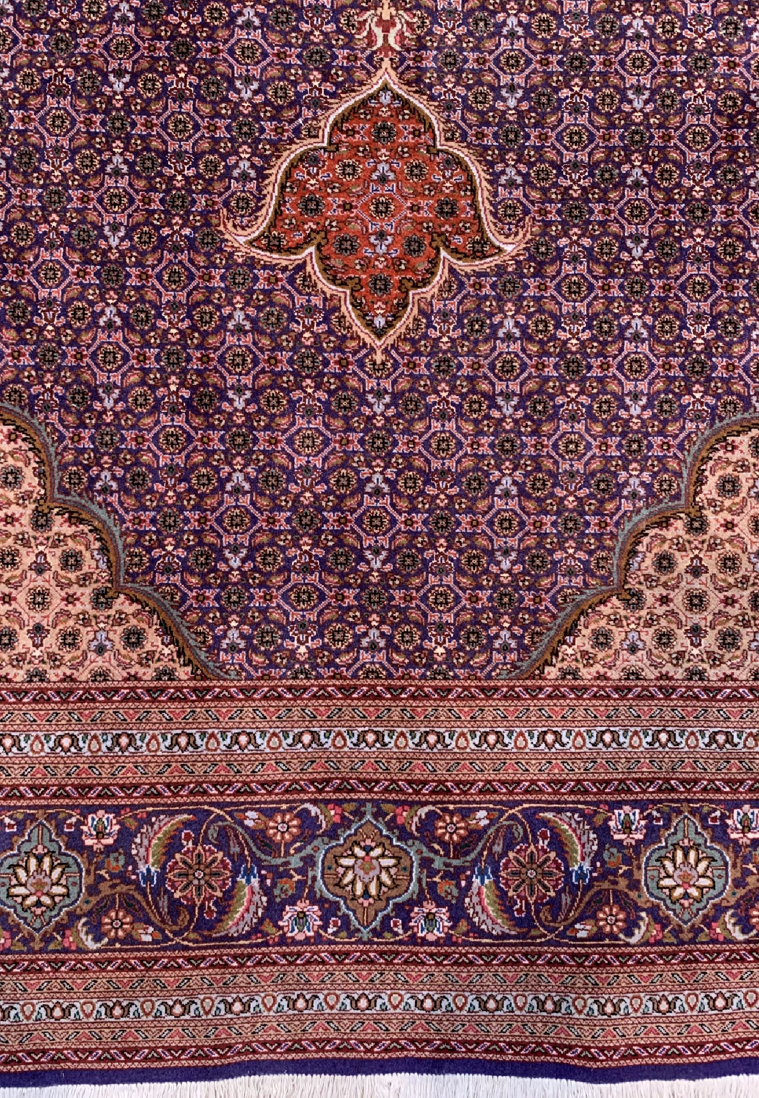 Detail b: Täbriz fein(50 Raj), Persien, um 1960, Korkwolle mit Seide, ca. 300 x 203 cm, gereinigt, EHZ: 1-2