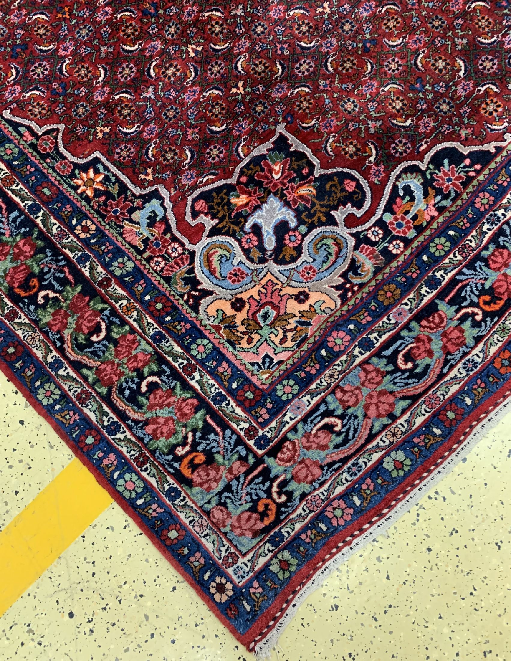 Detail b: Bidjar alt, Persien, um 1960, Wolle auf Baumwolle, ca. 433 x 324 cm, verblasst, EHZ: 2