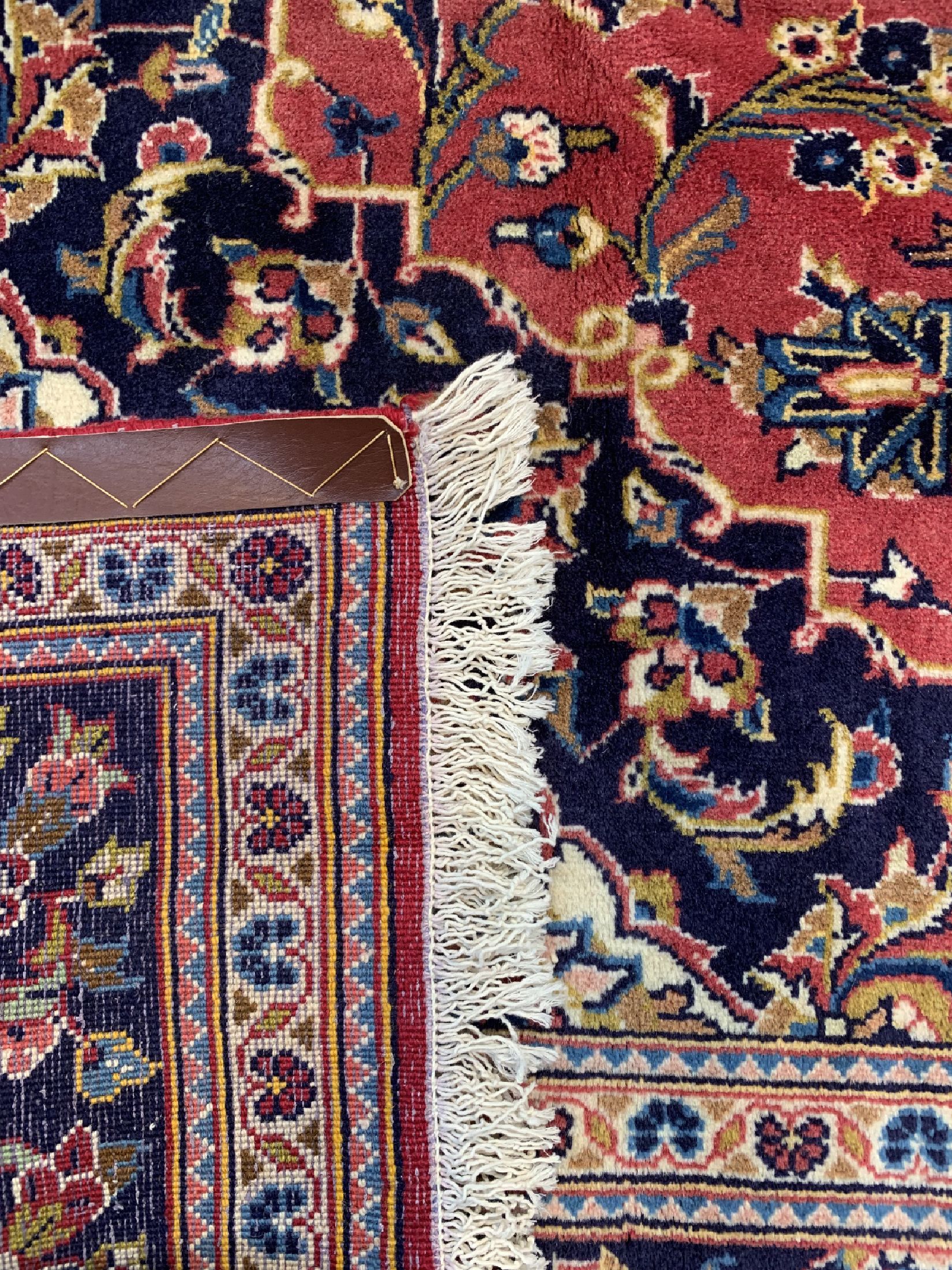 Detail d: Keschan, Persien, ca. 50 Jahre, Wolle auf Baumwolle, ca. 305 x 205 cm, gereinigt, EHZ: 1-2