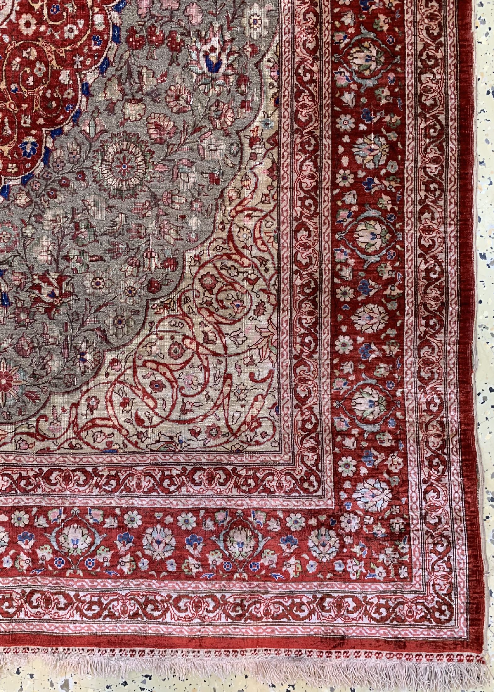 Detail a: Hereke Seide fein signiert, Türkei, um 1940/1950, reine Naturseide, Metallbroschiert, ca. 160 x 118 cm, EHZ: 3