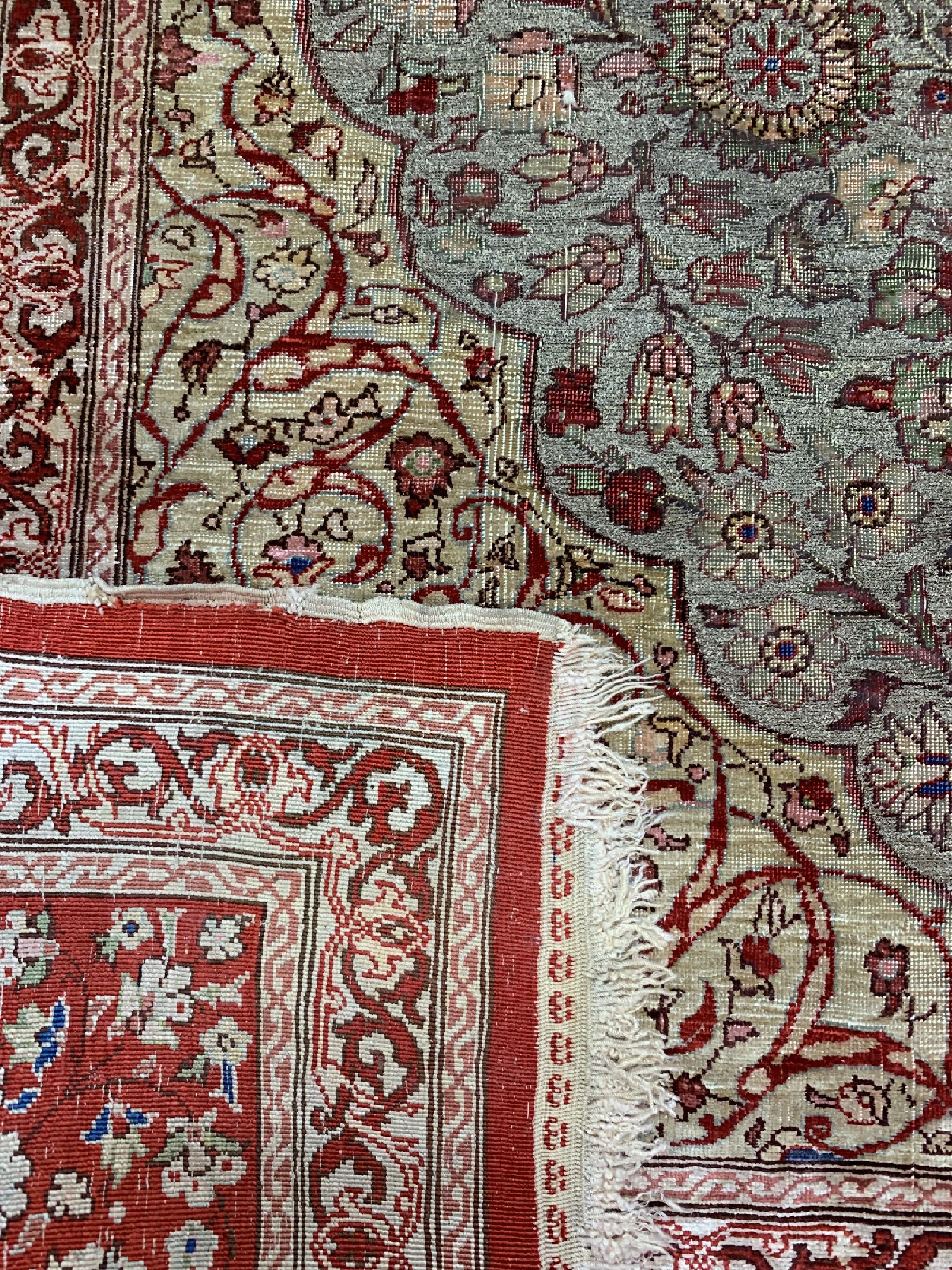 Detail e: Hereke Seide fein signiert, Türkei, um 1940/1950, reine Naturseide, Metallbroschiert, ca. 160 x 118 cm, EHZ: 3