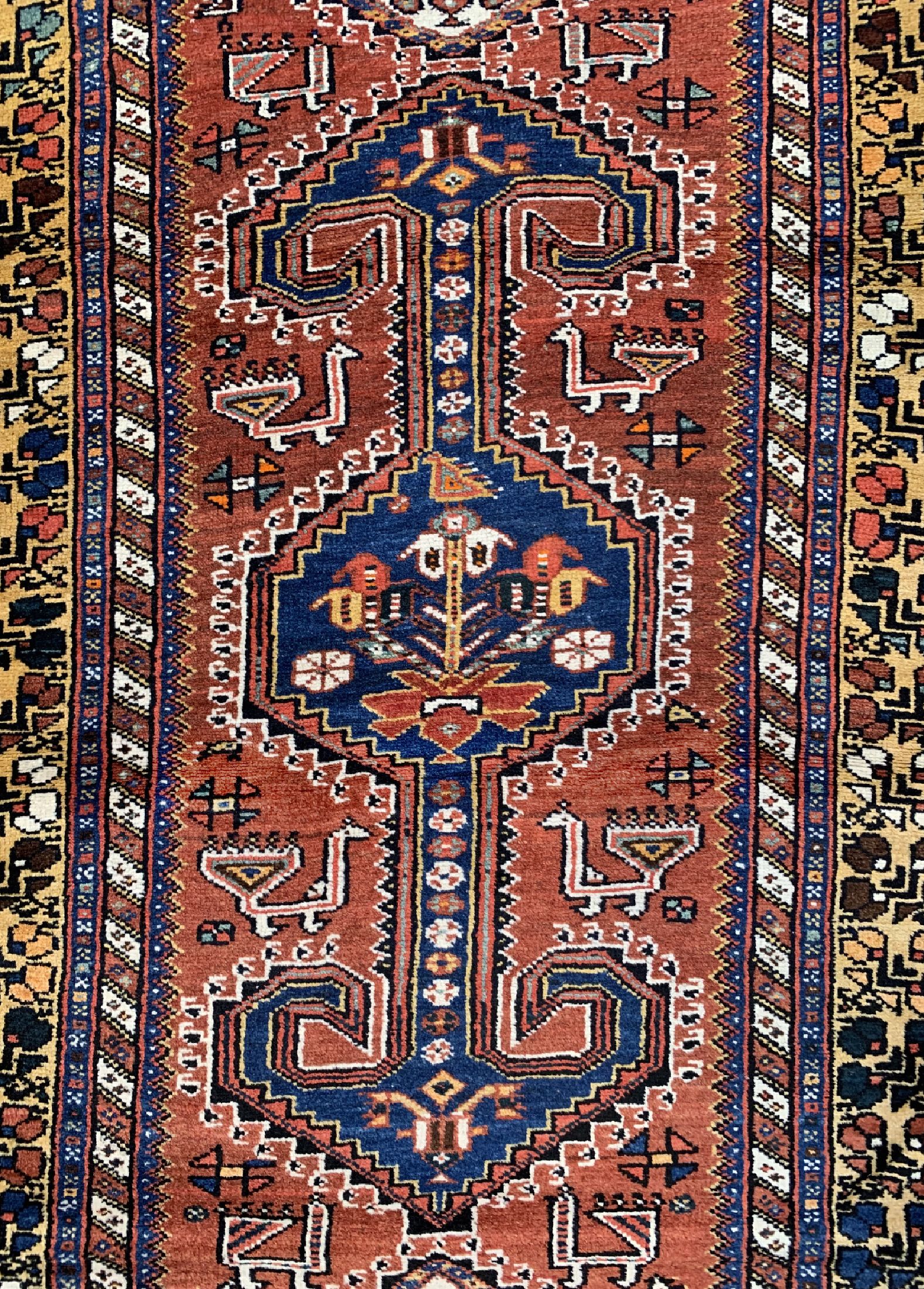 Detail c: Ghaschgai alt, Persien, um 1950, Wolle auf Wolle, ca. 350 x 110 cm, EHZ: 2