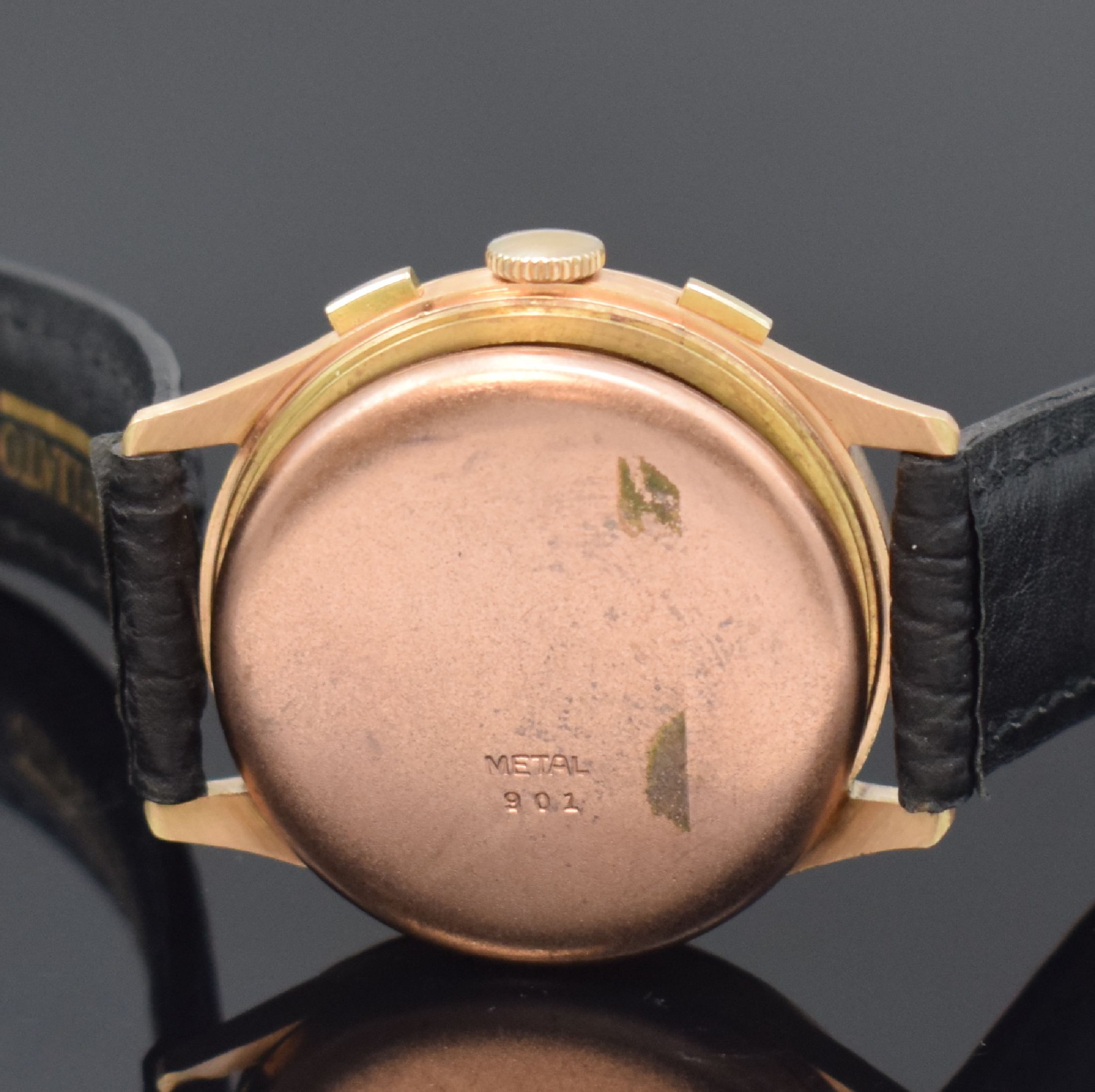 Detail e: OLYMPIC / CHRONOGRAPHE SUISSE Herrenchronograph in RG 750/000, Schweiz um 1960, Handaufzug, Geh. dell., Boden aufgedr., goldfarb. Zifferbl. m. gold. ...