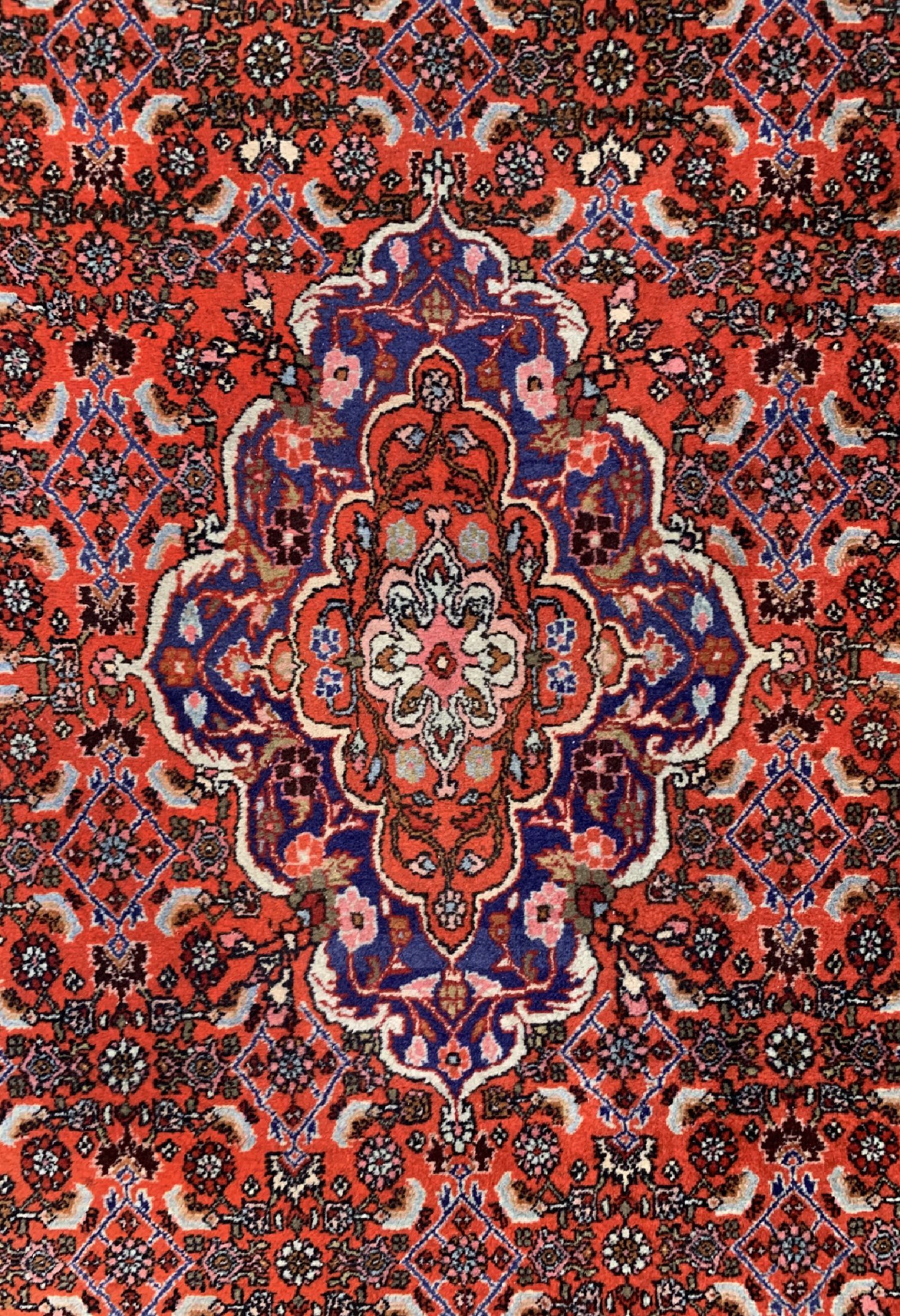 Detail c: Bidjar alt, Persien, ca. 50 Jahre, Wolle auf Baumwolle, ca. 176 x 117 cm, EHZ: 1-2