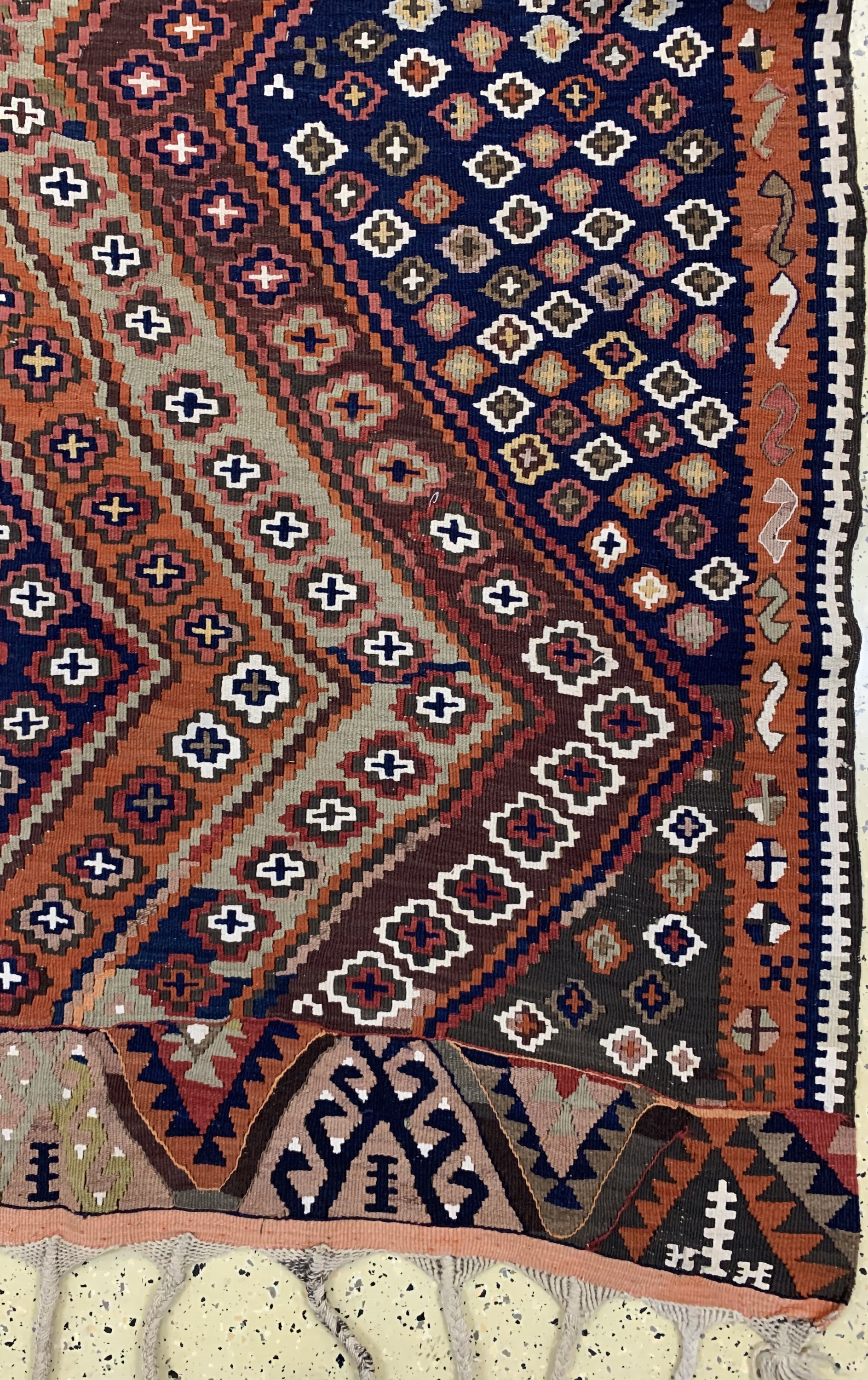 Detail a: Anatol Kelim alt, Türkei, um 1930, Wolle auf Wolle, ca. 395 x 152 cm, EHZ: 2