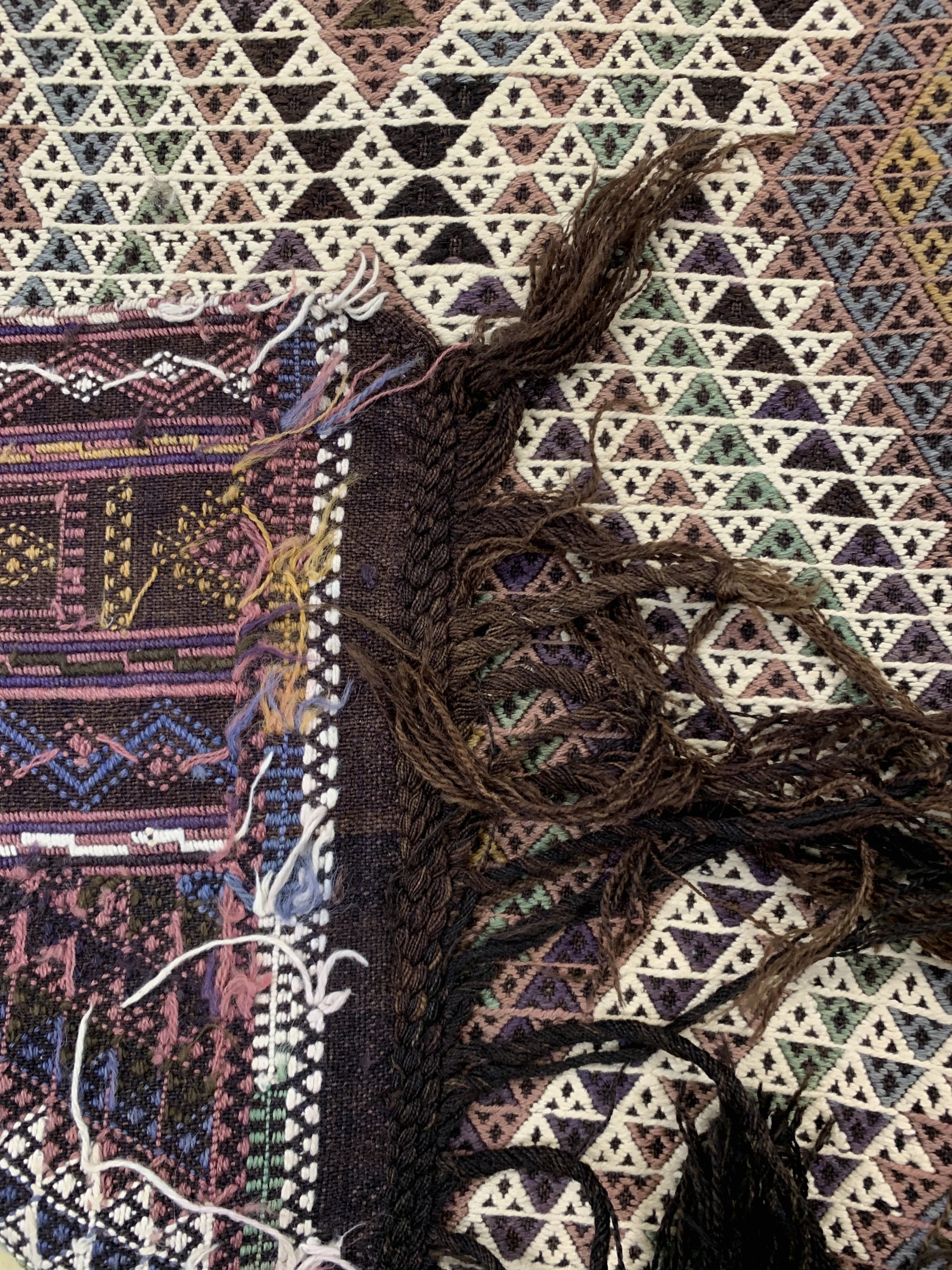 Detail e: Malatya Cicim(2 Bahnig), Türkei, um 1930, Wolle auf Wolle, ca. 296 x 145 cm, EHZ: 2
