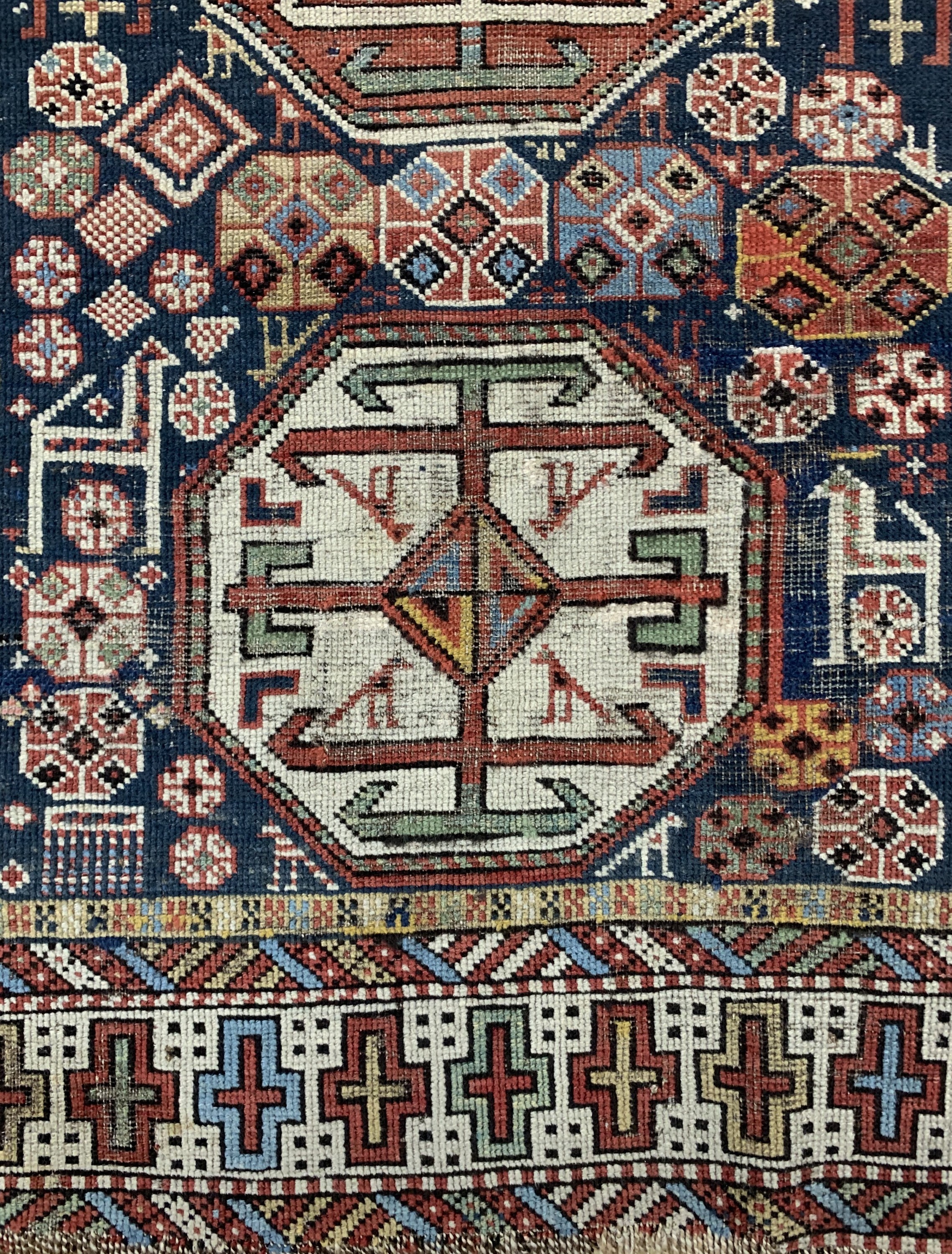 Detail a: Antiker Kazak, Kaukasus, 19.Jhd, Wolle auf Wolle, ca. 176 x 103 cm, EHZ: 3