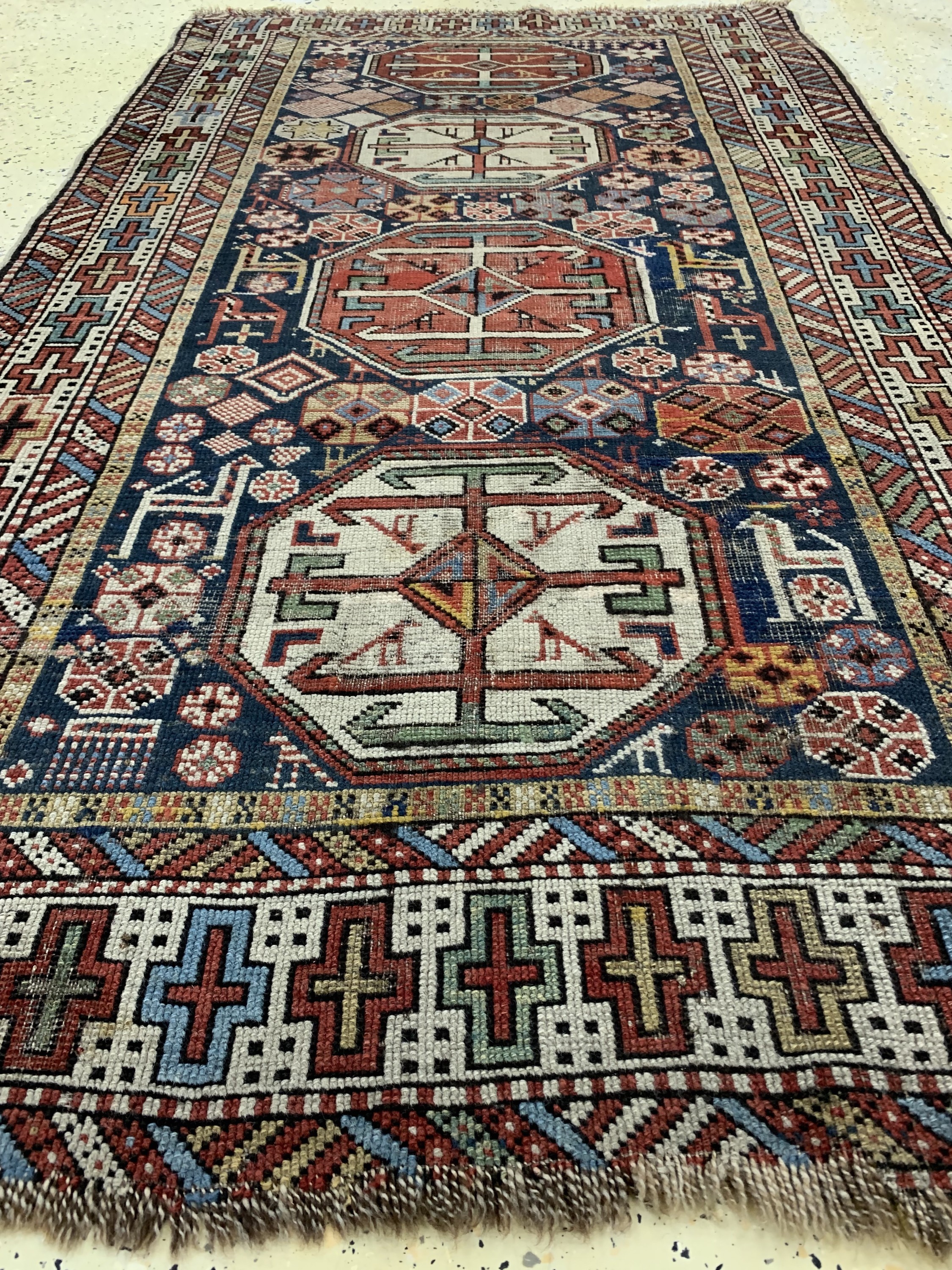 Detail d: Antiker Kazak, Kaukasus, 19.Jhd, Wolle auf Wolle, ca. 176 x 103 cm, EHZ: 3
