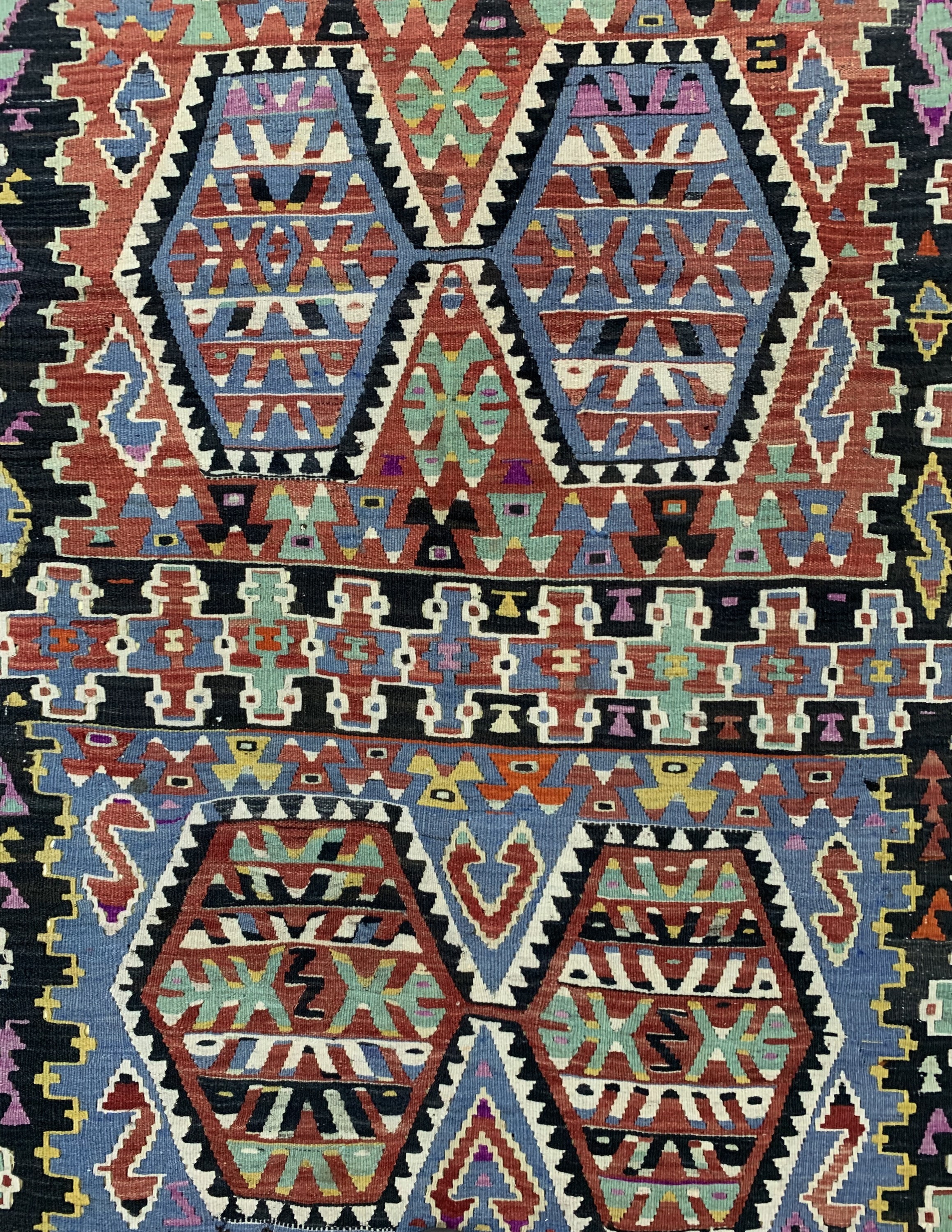 Detail b: Anatol Kelim alt, Türkei, um 1940/1950, Wolle auf Wolle, ca. 305 x 170 cm, EHZ: 2 (kleine Reparaturen)