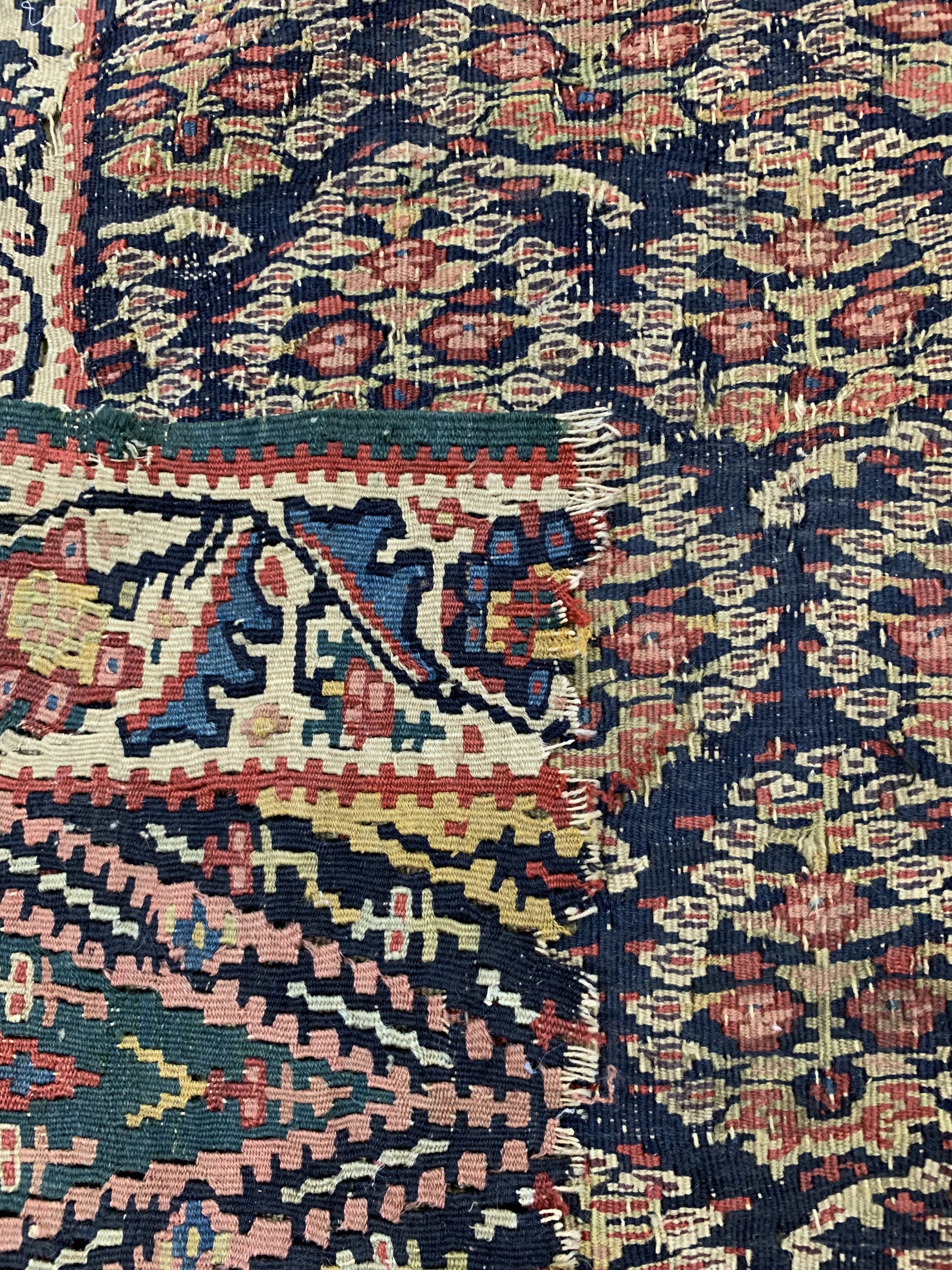 Detail e: Antiker Senneh Kelim Fragment, Persien, Anfang 19.Jhd, Wolle auf Wolle, ca. 285 x 206 cm, EHZ: 4