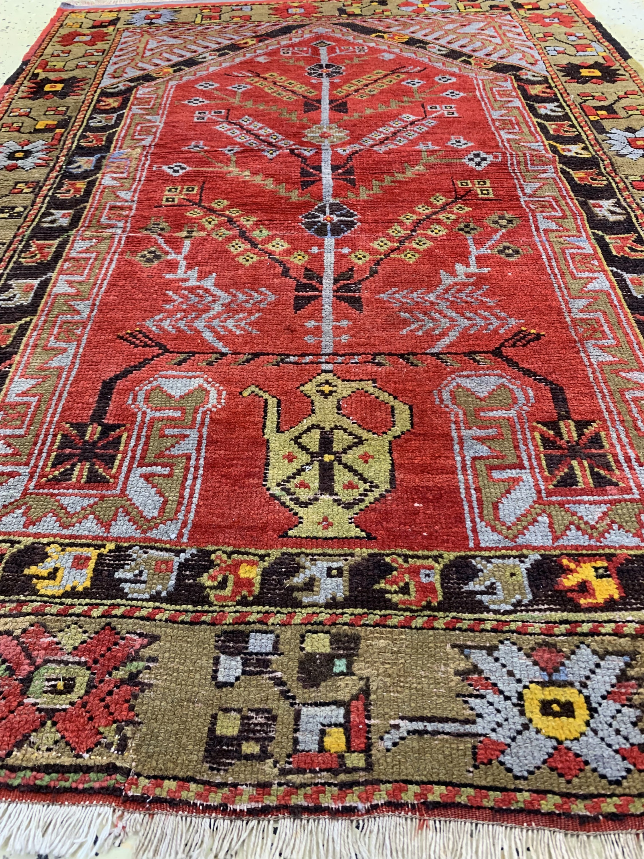 Detail d: Anatol alt, Türkei, um 1940, Wolle auf Baumwolle, ca. 150 x 103 cm, EHZ: 3(restauriert)