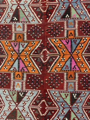 26714526c - Anatol Kilim old(2 lanes), Turkey, around 1950, wool on wool, approx. 333 x 178 cm, condition: 2. Rugs, Carpets & Flatweaves