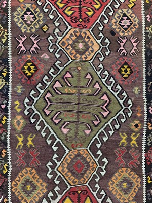 26714551c - Anatol Kilim, Turkey, around 1950, wool on wool, approx. 270 x 120 cm, condition: 2. Rugs, Carpets & Flatweaves