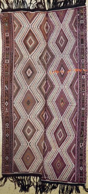 Image 26714557 - Malatya Cicim(2 lanes), Turkey, around 1930, wool on wool, approx. 296 x 145 cm, condition: 2. Rugs, Carpets & Flatweaves