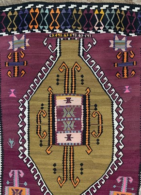 26714562a - Anatol Kilim old, Turkey, around 1950, wool on wool, approx. 420 x 130 cm, condition: 2. Rugs, Carpets & Flatweaves