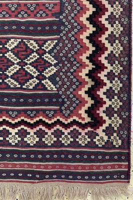 26714576a - Sirdjan Kilim, Persia, around 1960, wool on wool, approx. 242 x 148 cm, condition: 2. Rugs, Carpets & Flatweaves