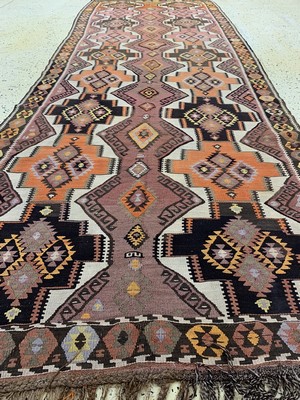 26714580d - Kars Kilim old, Turkey, around 1940/1950, wool on wool, approx. 350 x 127 cm, condition: 2. Rugs, Carpets & Flatweaves