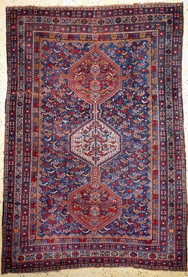 Image 26714587 - Antique Khamseh, Persia, around 1900, wool on wool, approx. 280 x 190 cm, condition: 3 (restored creases). Rugs, Carpets & Flatweaves